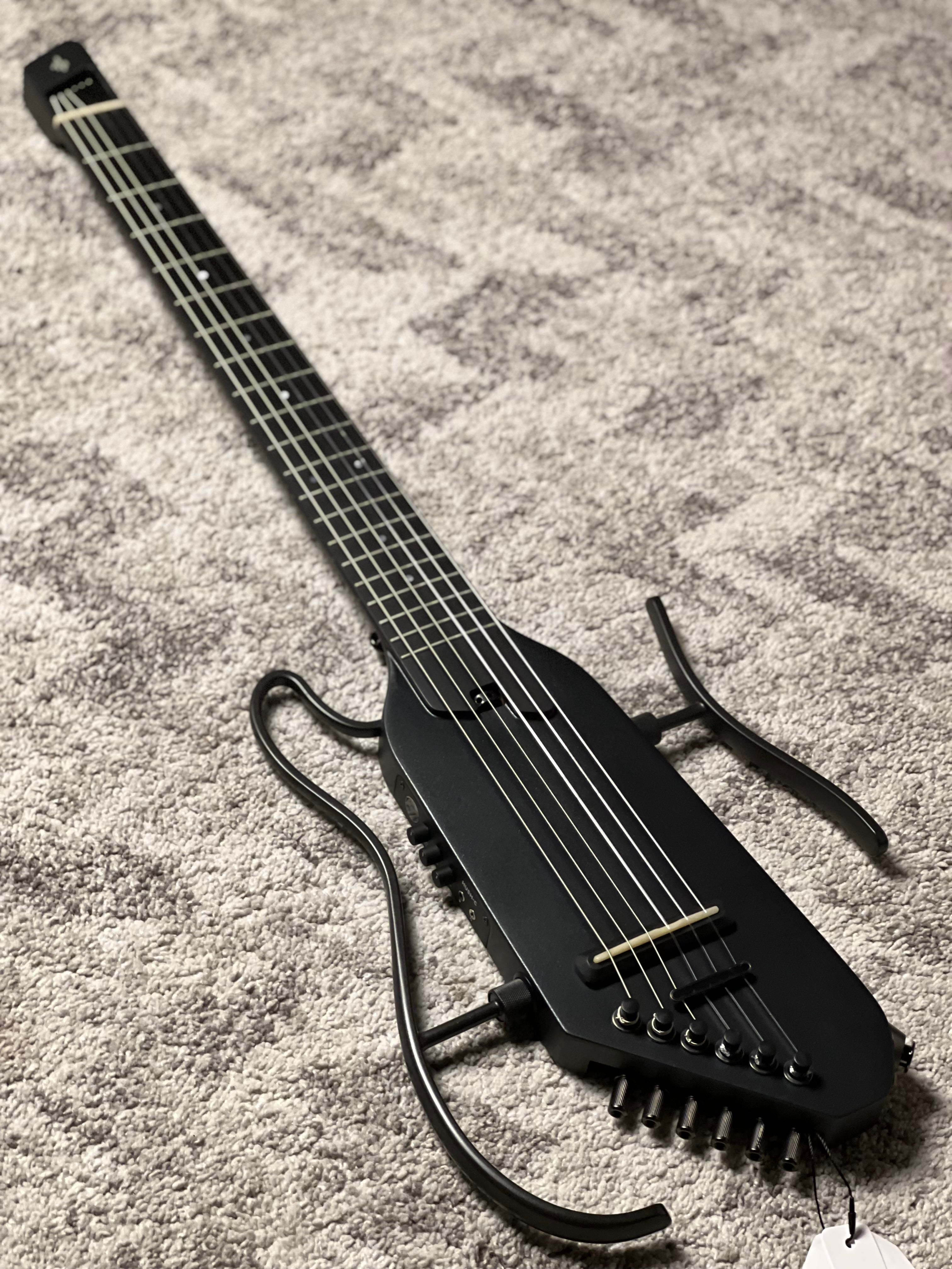 Donner Hush-C Nylon In black – nafiriguitar.com