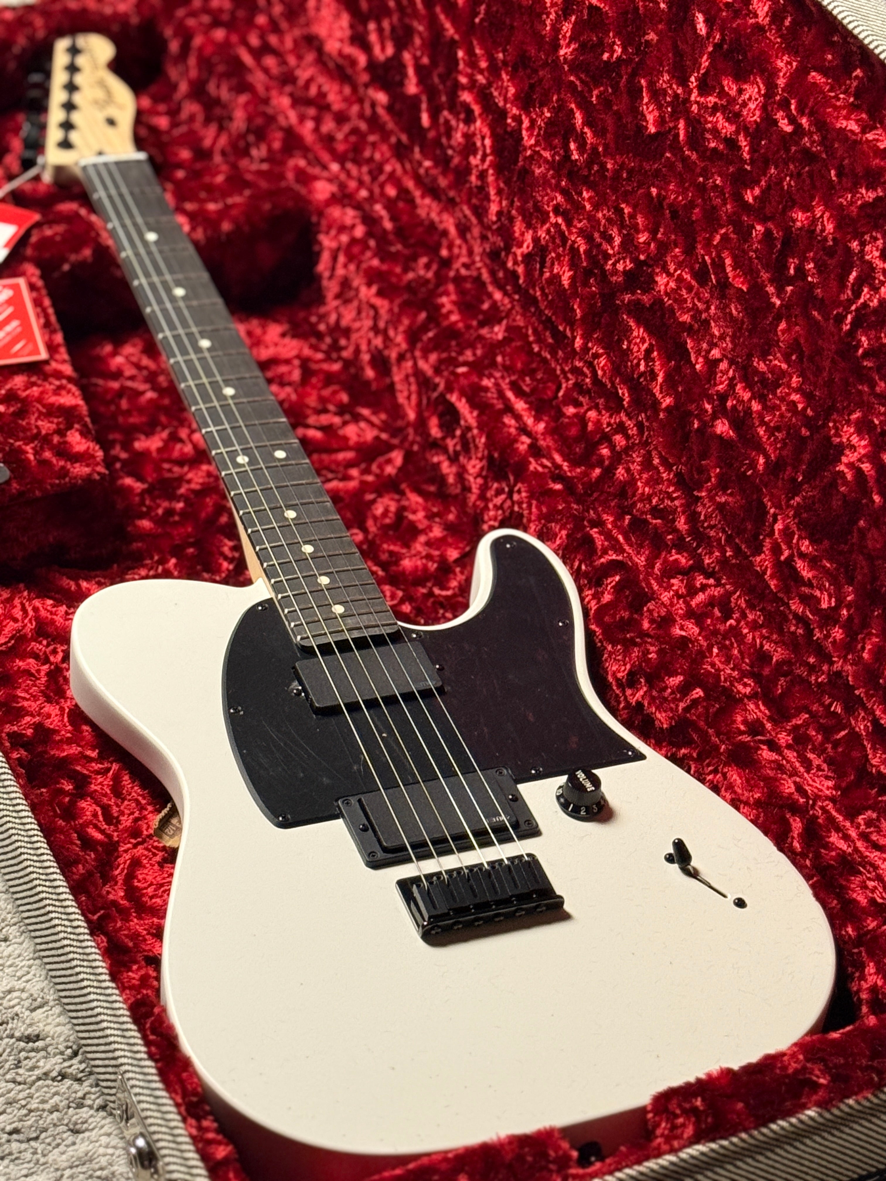 Fender Artist Jim Root Telecaster Guitar Ebony Neck in Flat White