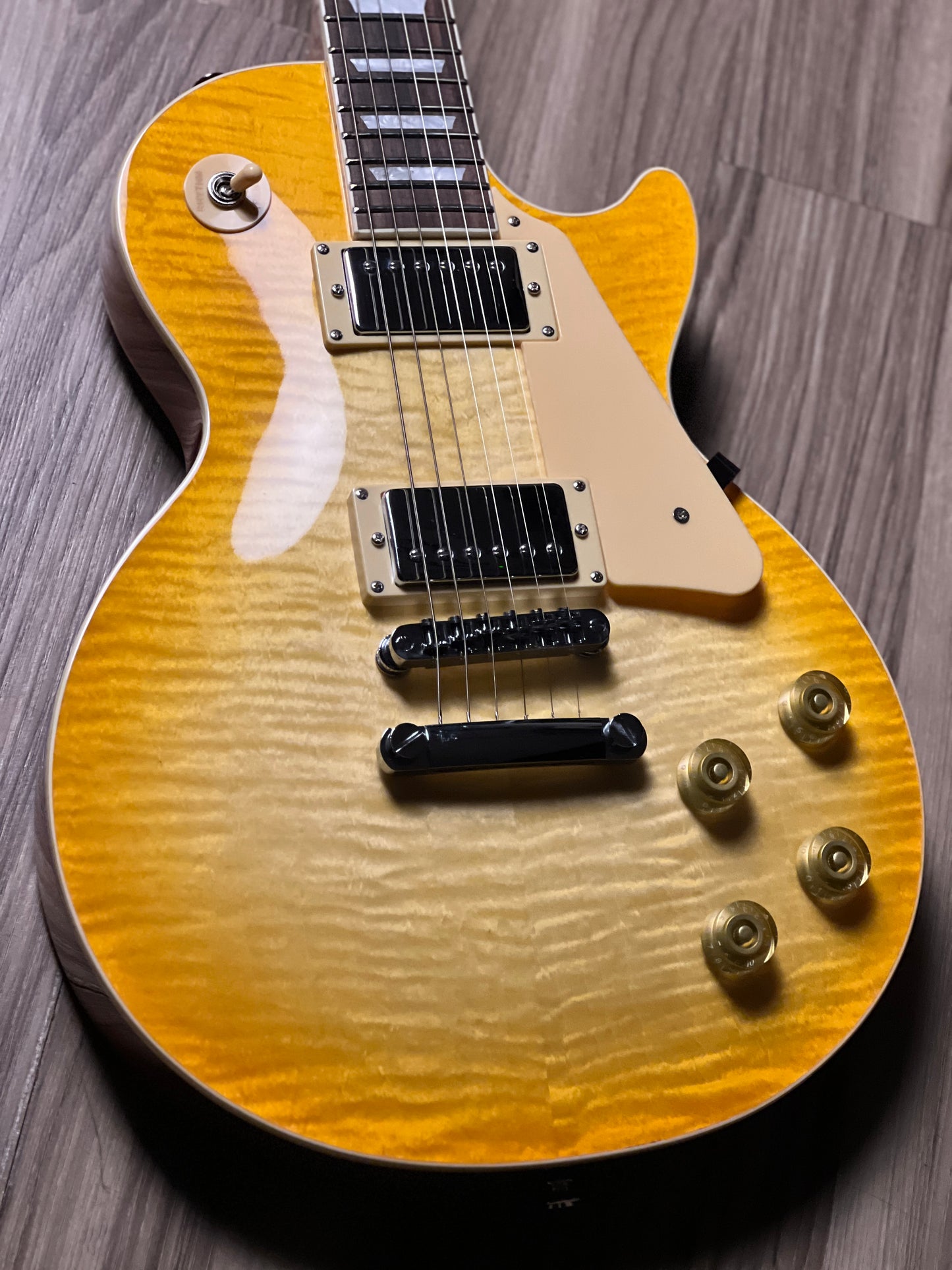 SQOE SELP900 in Lemon Burst with Hardshell Case