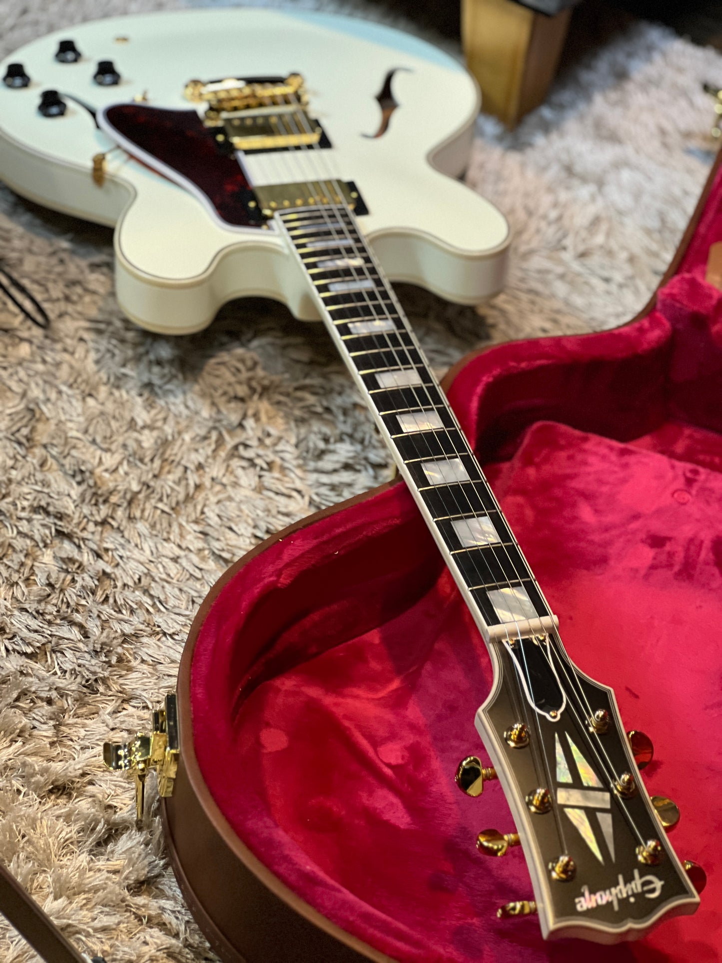 Epiphone 1959 ES-355 Semi-hollowbody in Classic White