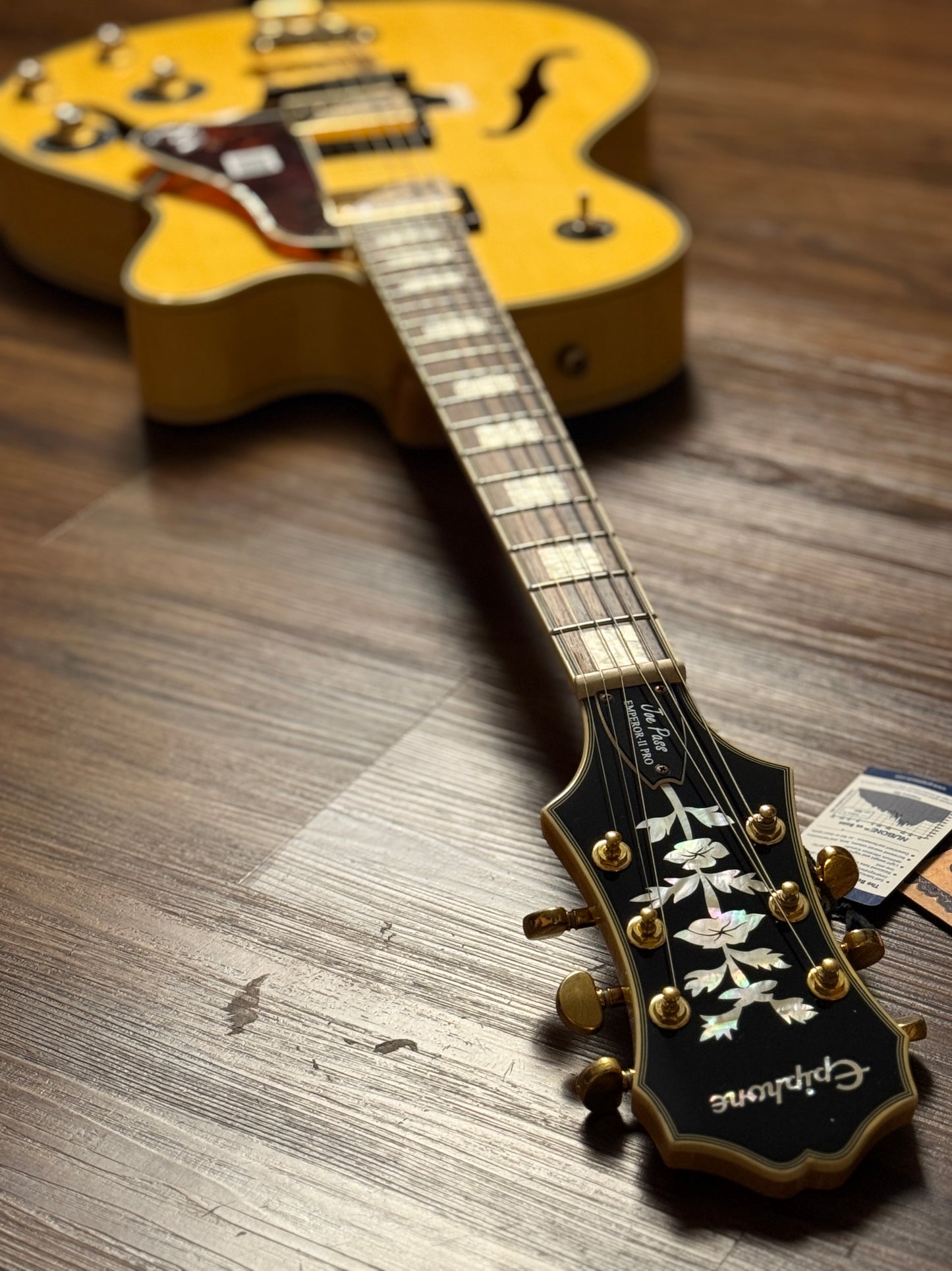 Epiphone Joe Pass Emperor-II PRO - Natural with Flame Maple Side and Back