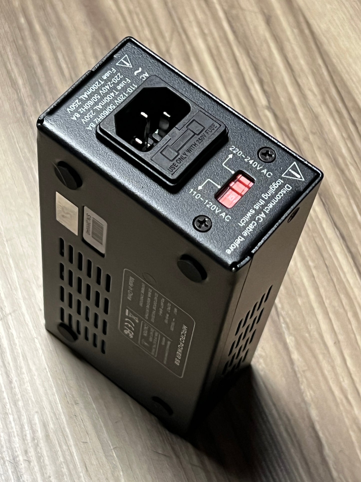 Mooer Macro Power S8 Isolated Power Supply