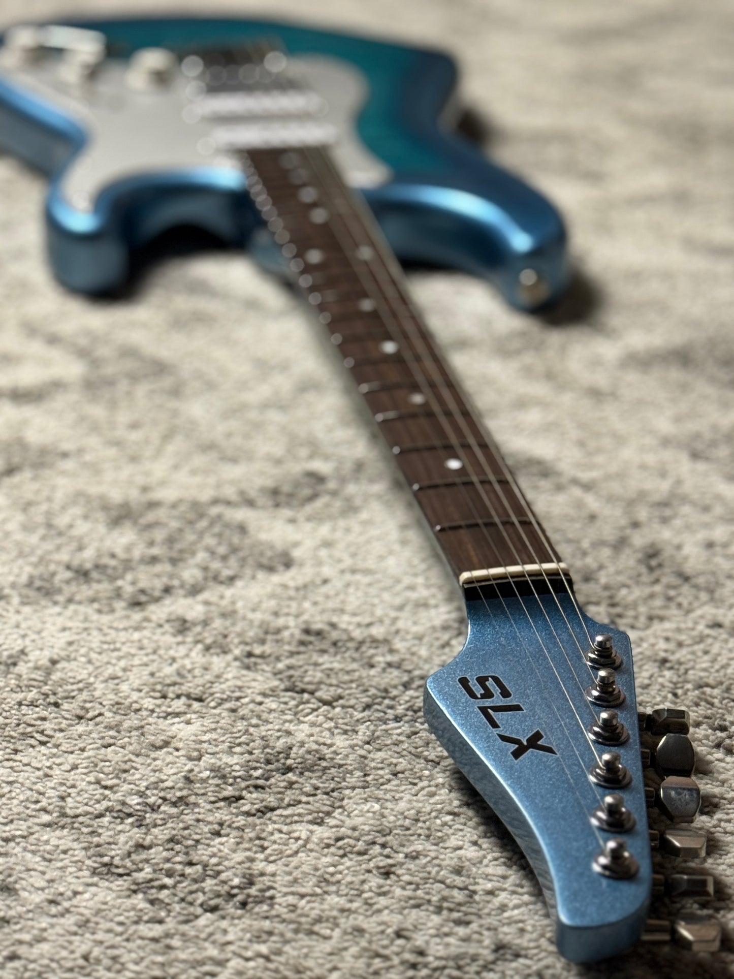 SLX Hawk Classic 22 HSS in Ice Blue Metallic Flame with Rosewood FB Limited Edition