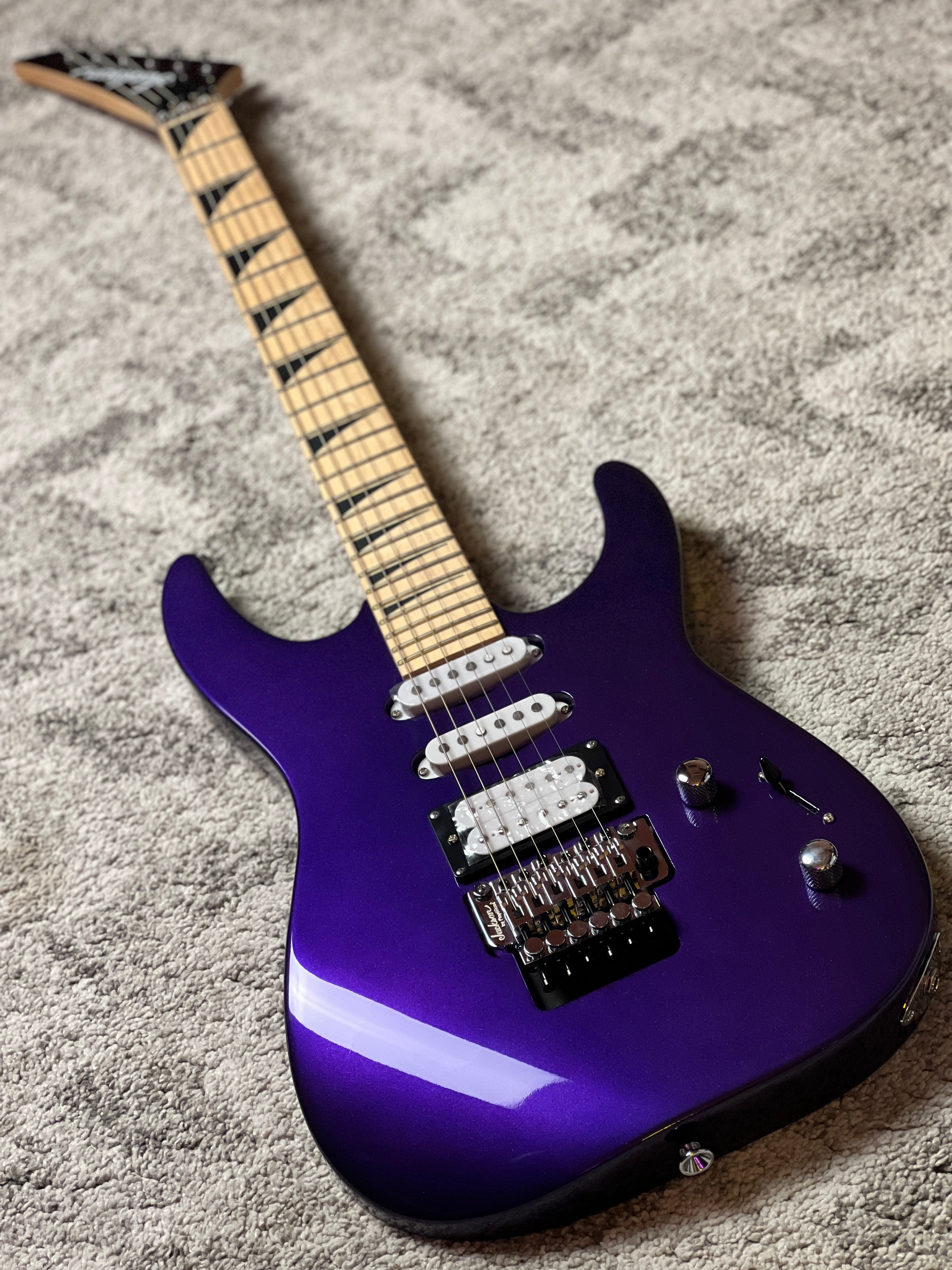 Jackson X Series DK3XRM HSS with Maple FB in Deep Purple Metallic