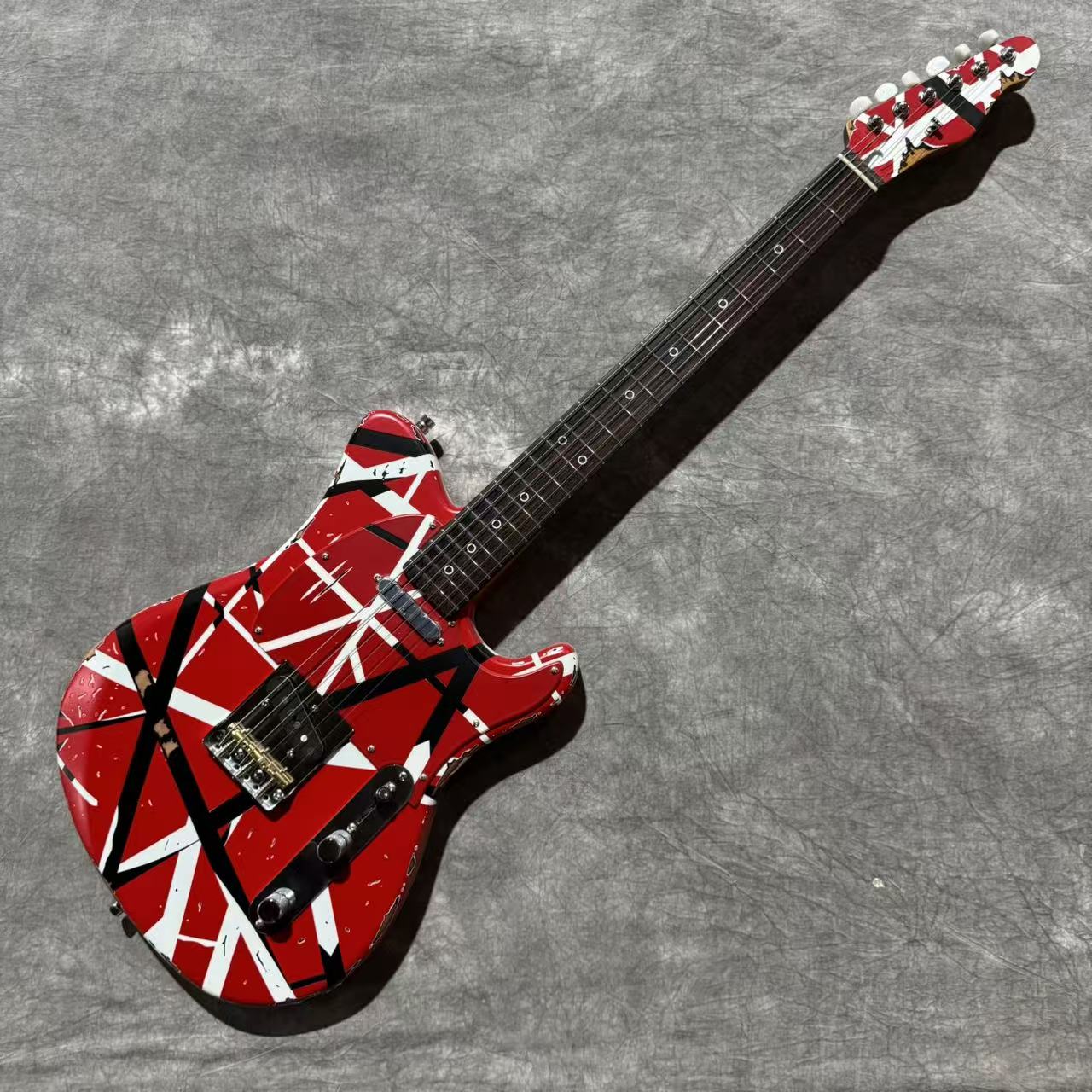 Dhatarattha Custom DTL in Red Black White Stripes with RW FB and Nitrocellulose Lacquer Relic