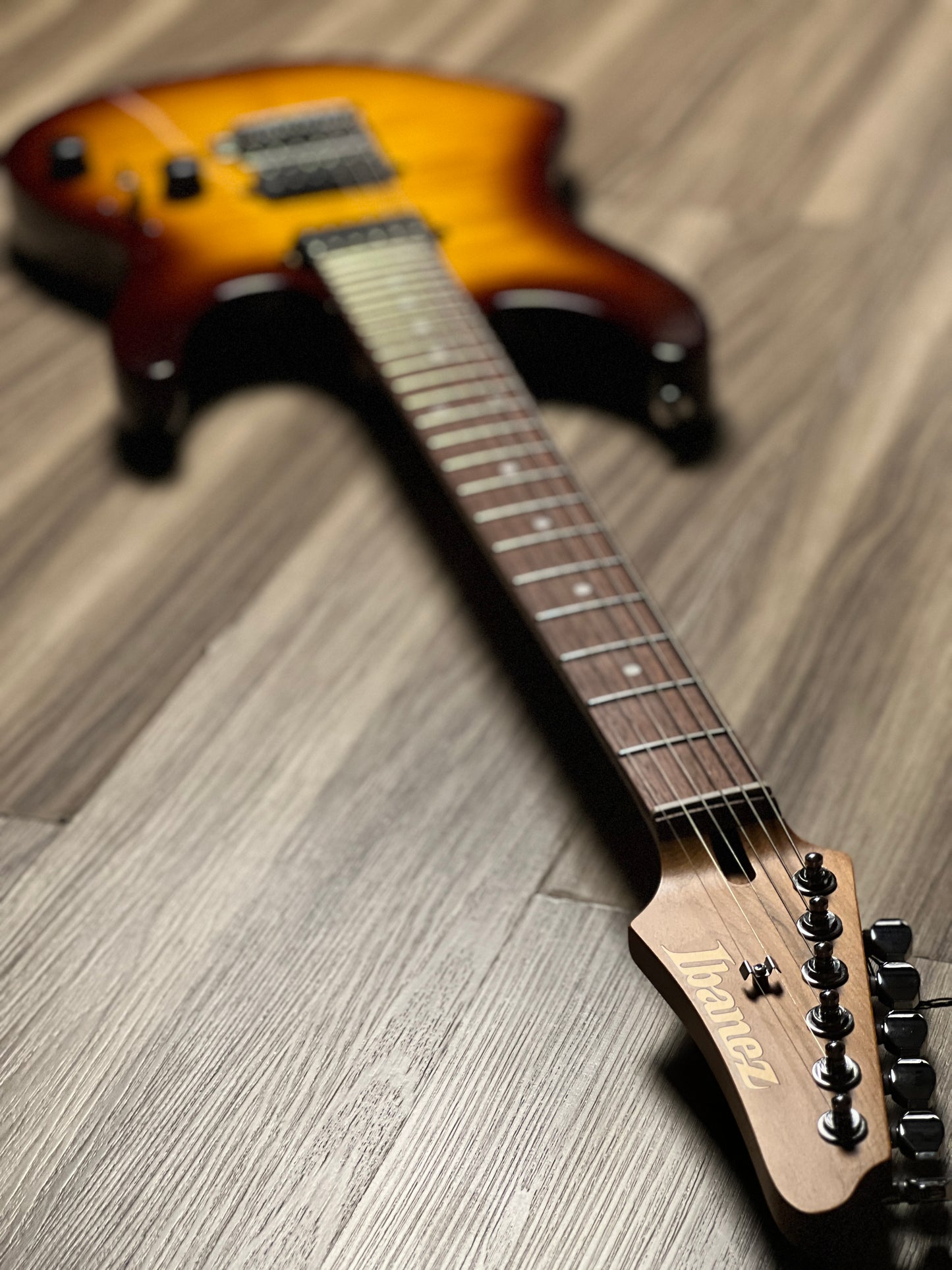 Ibanez AZ24S1F VLS in Violin Sunburst