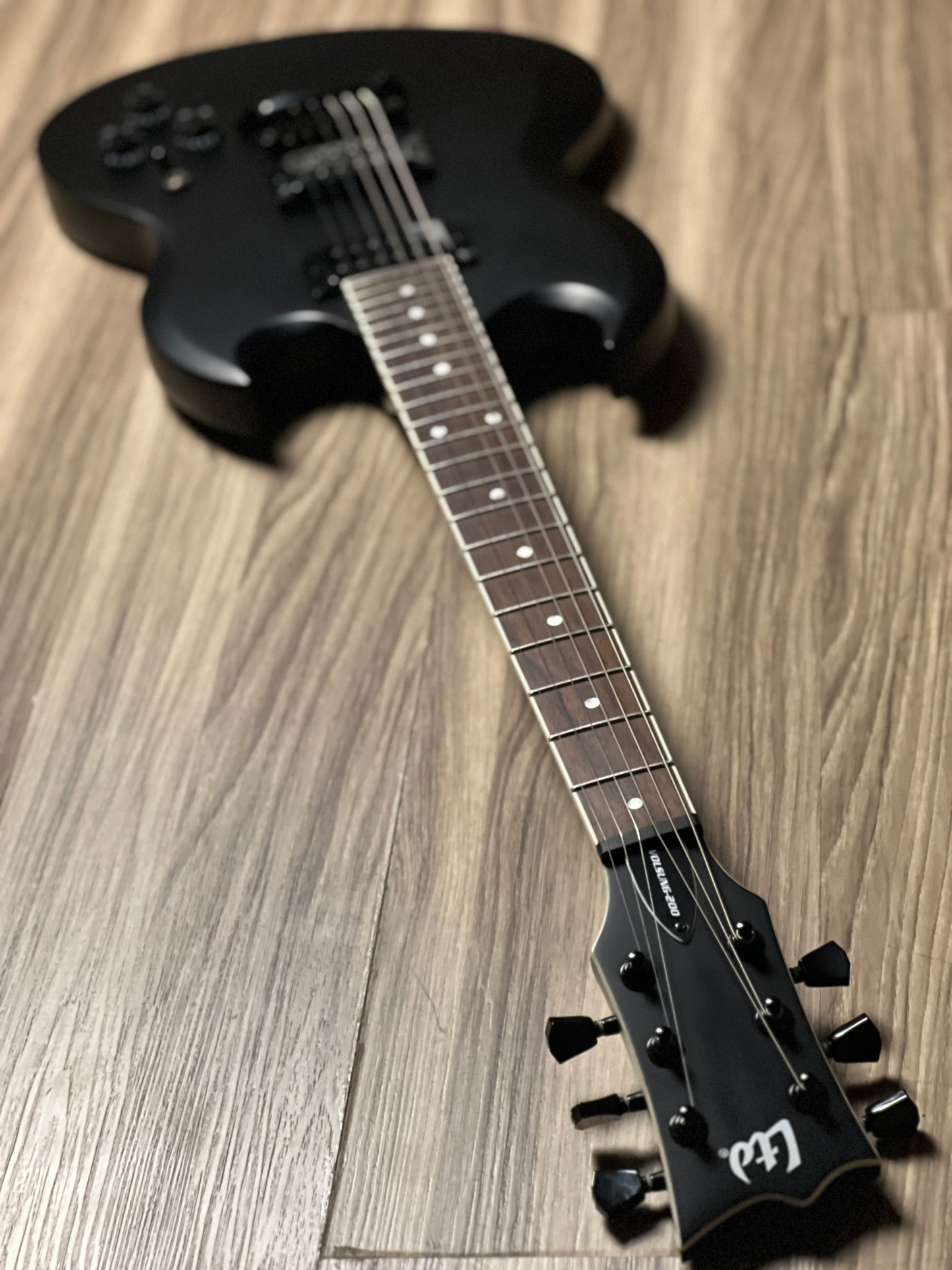 ESP LTD VOLSUNG-200 In Black Satin