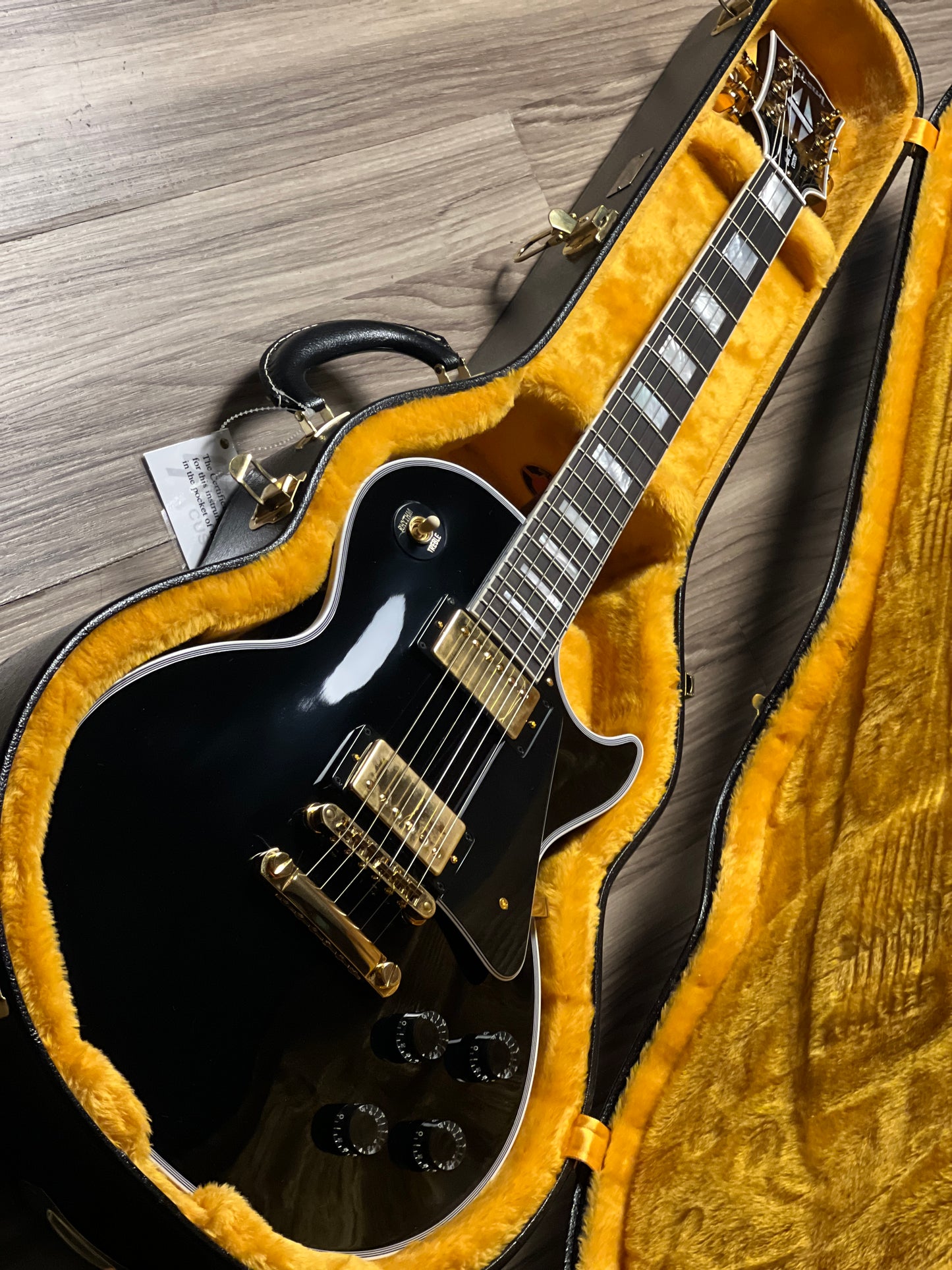 Gibson Les Paul Custom w/Ebony Fingerboard Gloss in Ebony w/Case CS 403244