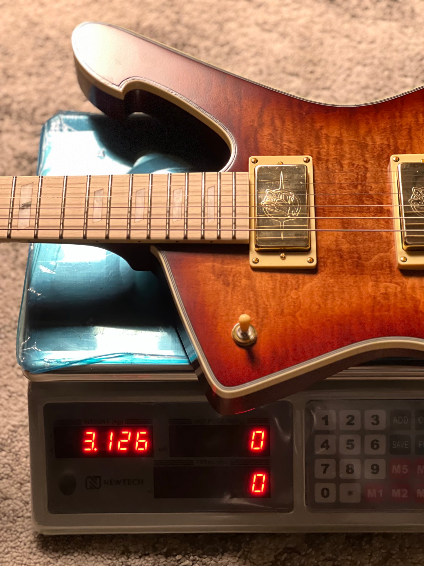 Ibanez Iceman IC420MFM-CML w/IC Bag in Caramel Burst Low Gloss