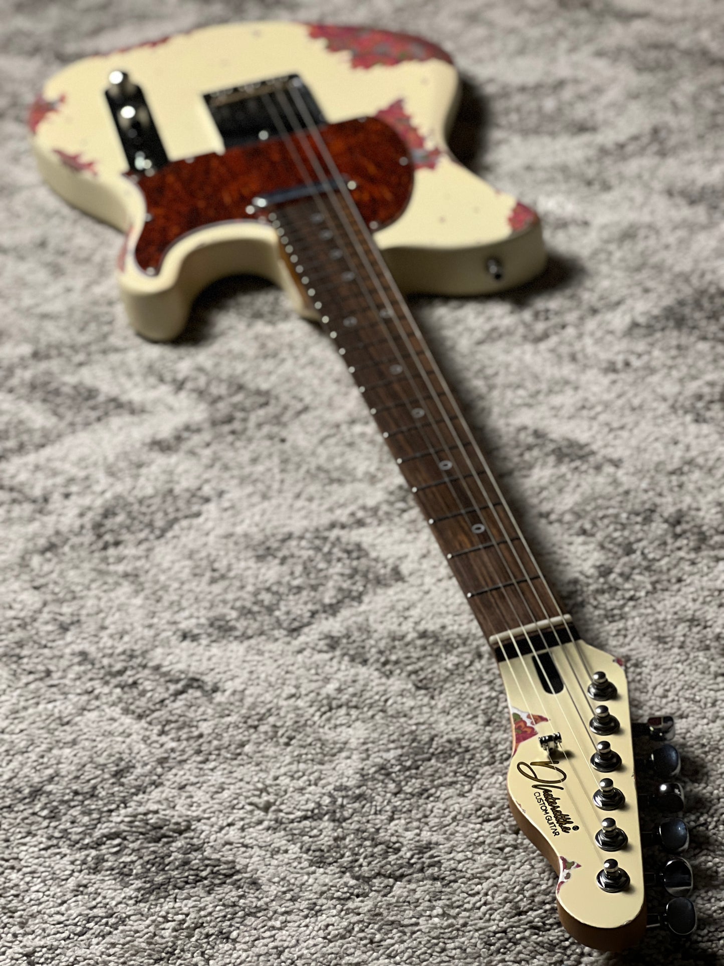 Dhatarattha Performance DTL in Vintage White Over Pink Paisley with RW FB and Nitrocellulose Lacquer