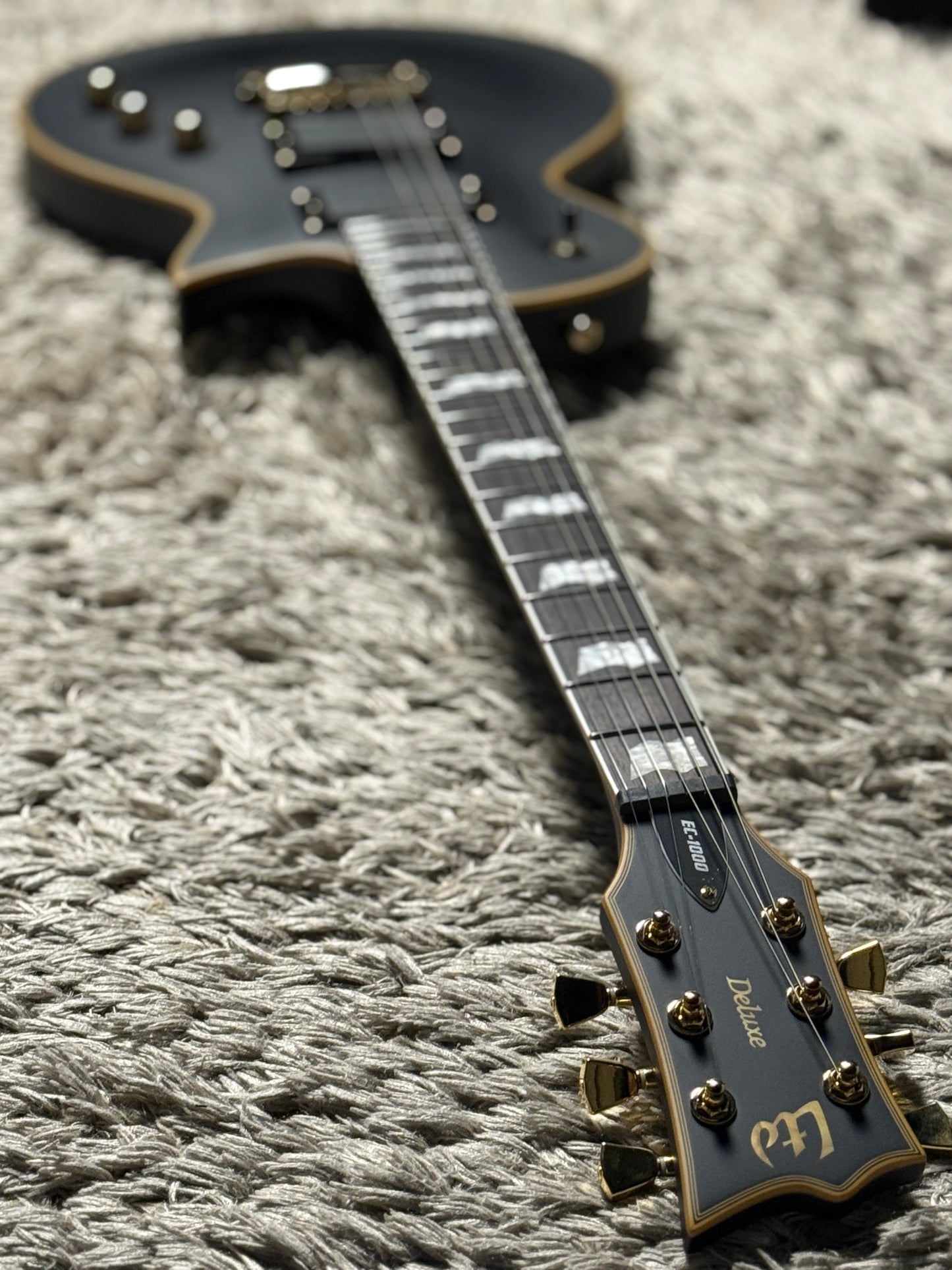 ESP LTD Deluxe EC-1000 with EMG in Vintage Black W25011897