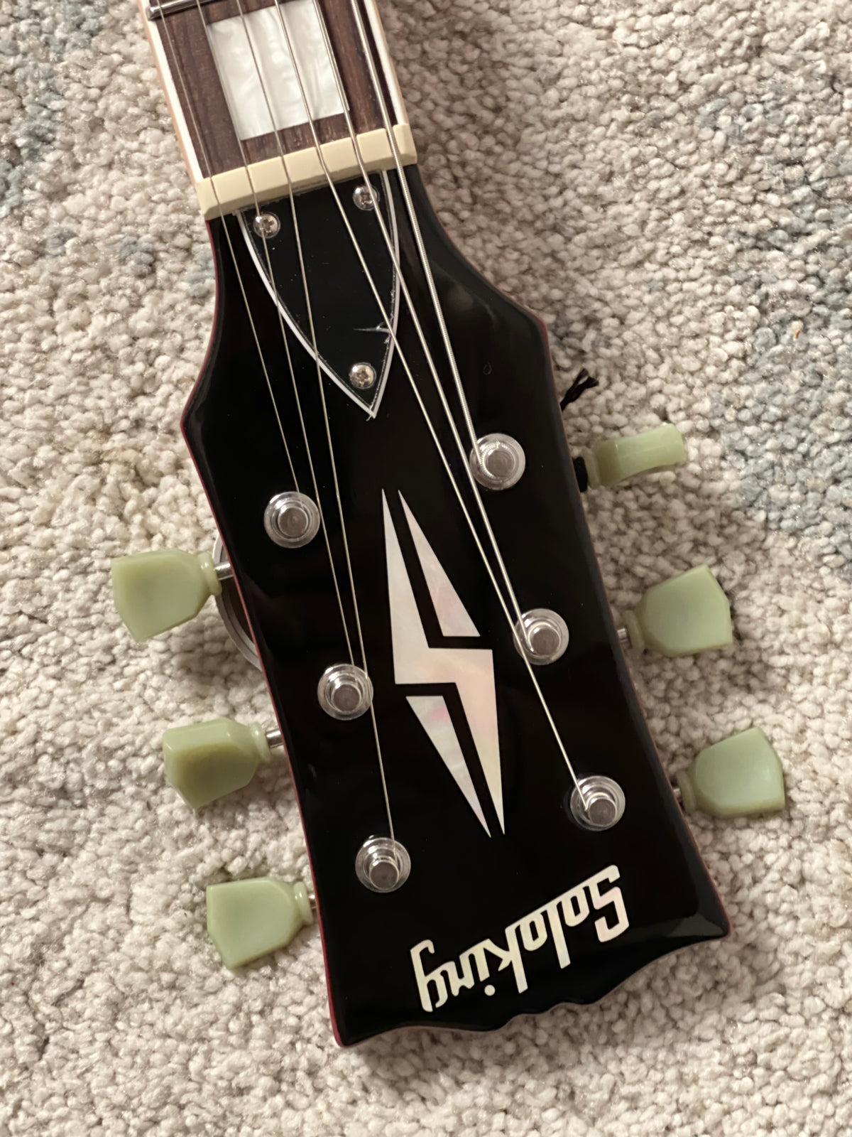 Soloking SG60 Vibrola MKII in Transparent Red Cherry JESCAR (Altered Headstock)