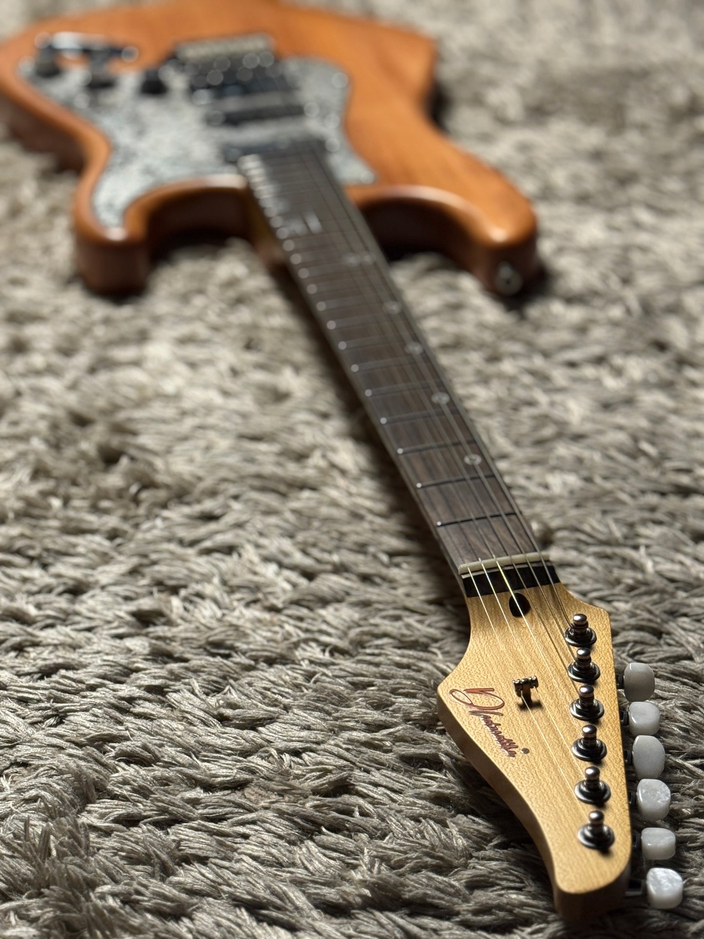 Dhatarattha Classic DST HSS in Natural Mahogany with Rosewood FB and Steel Flower Pickguard