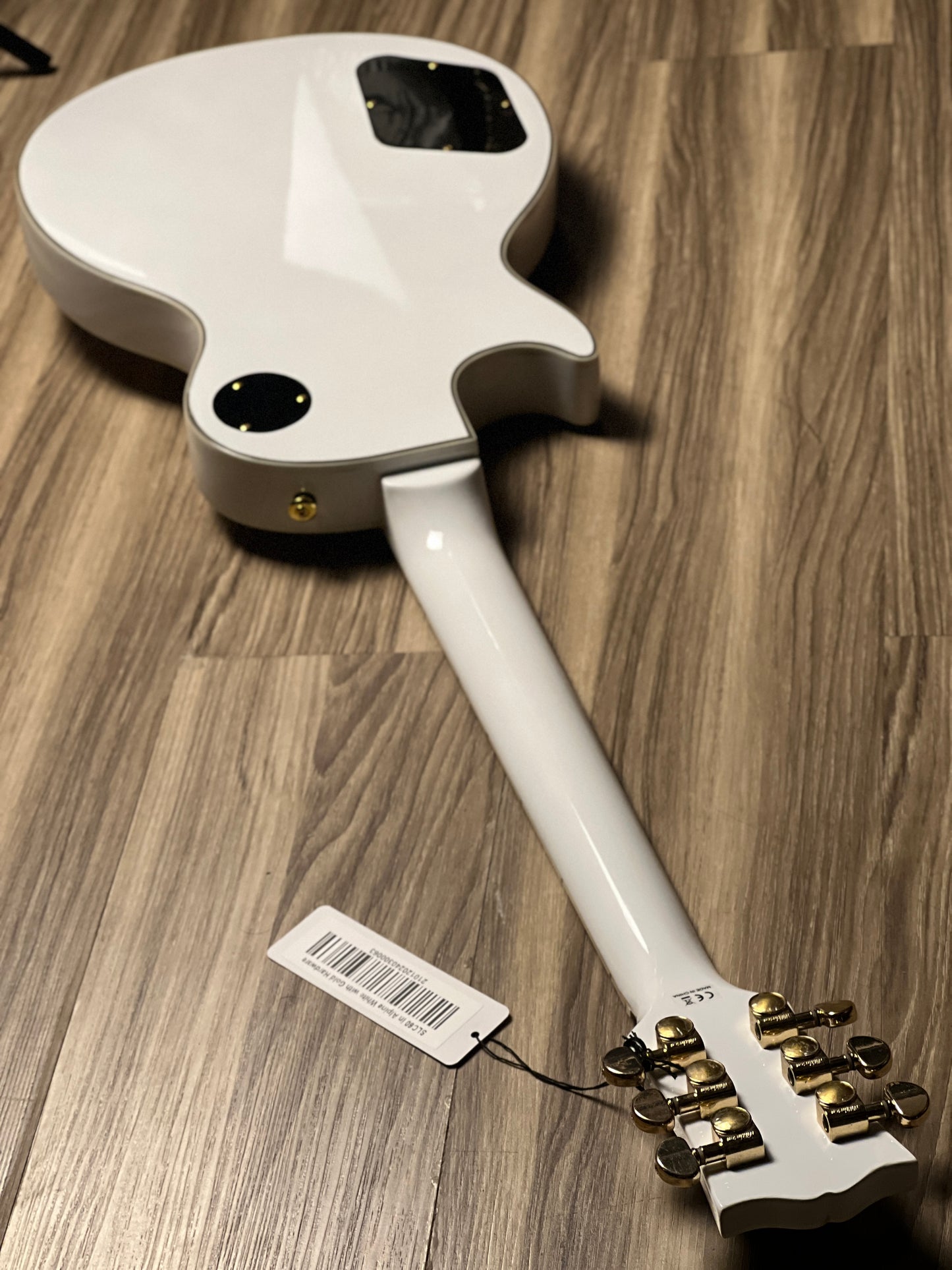 Soloking SLC60 in Alpine White with Gold Hardware