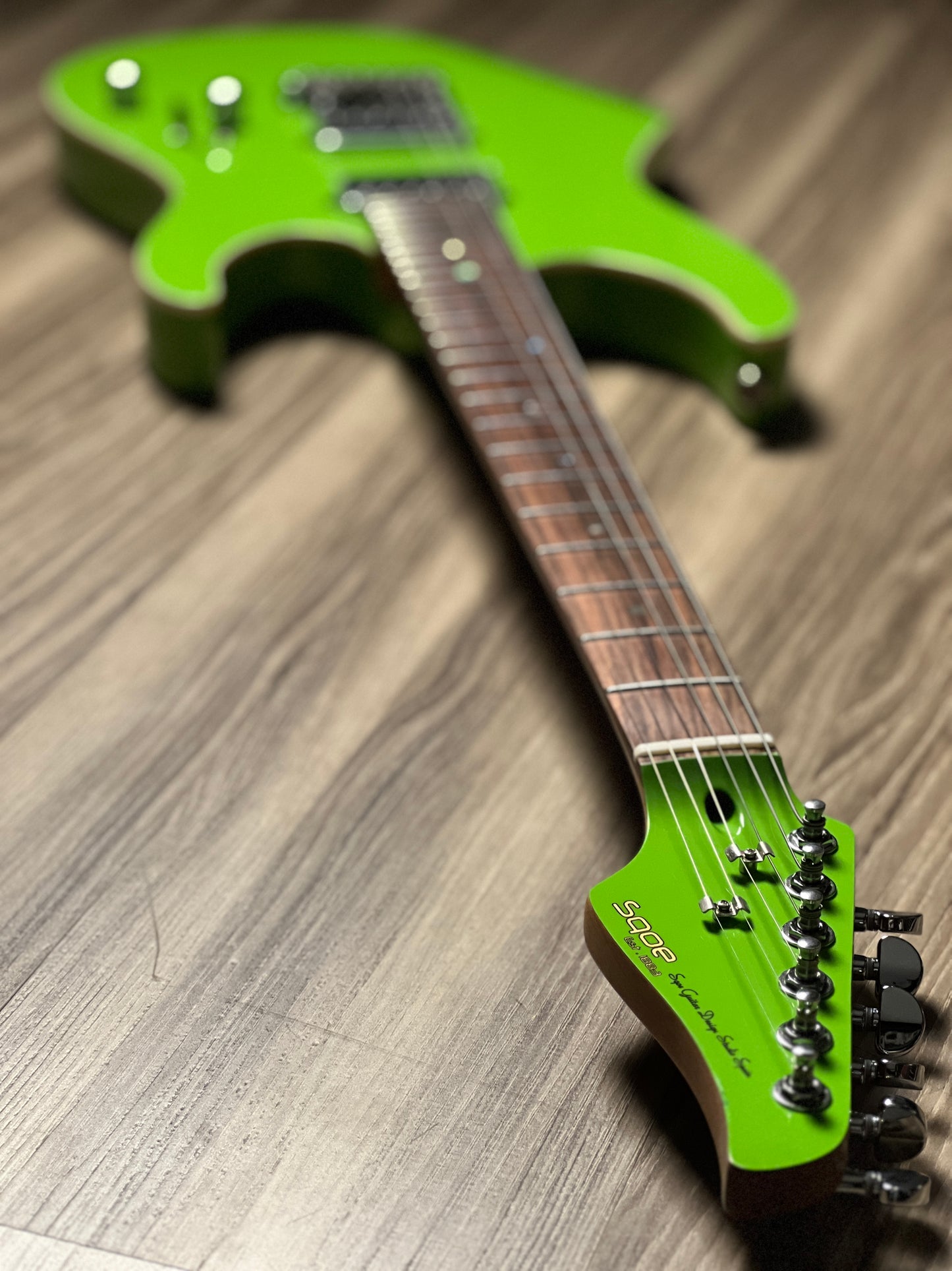 SQOE SEIB500 HH Roasted Maple Series in Electron Green