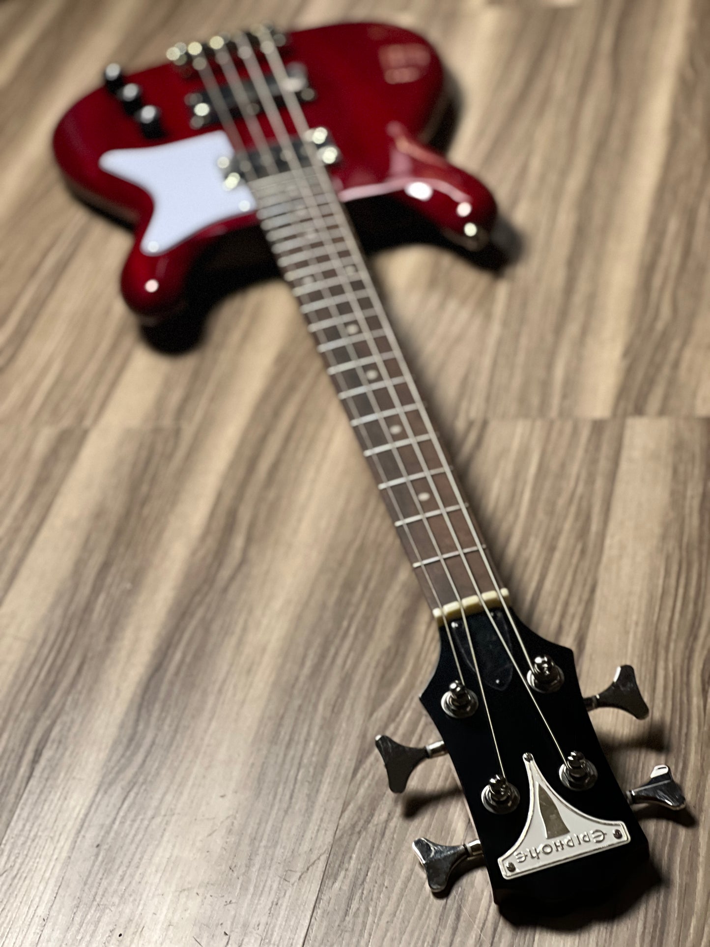 Epiphone Newport Bass Guitar in Cherry