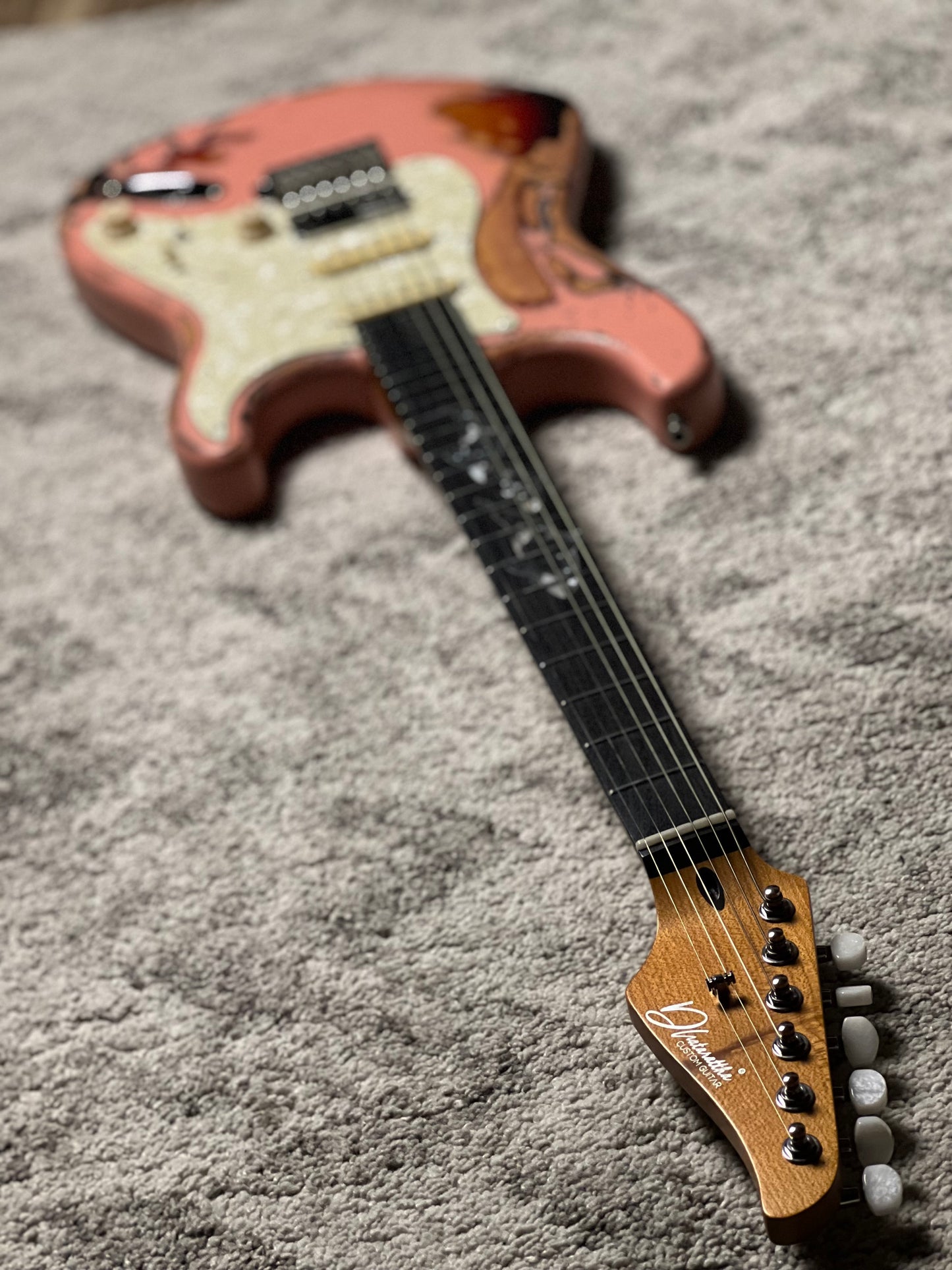 Dhatarattha Classic DST HSS in Shell Pink Over Sunburst with Rosewood FB and Defender Orca Artwork Inlay