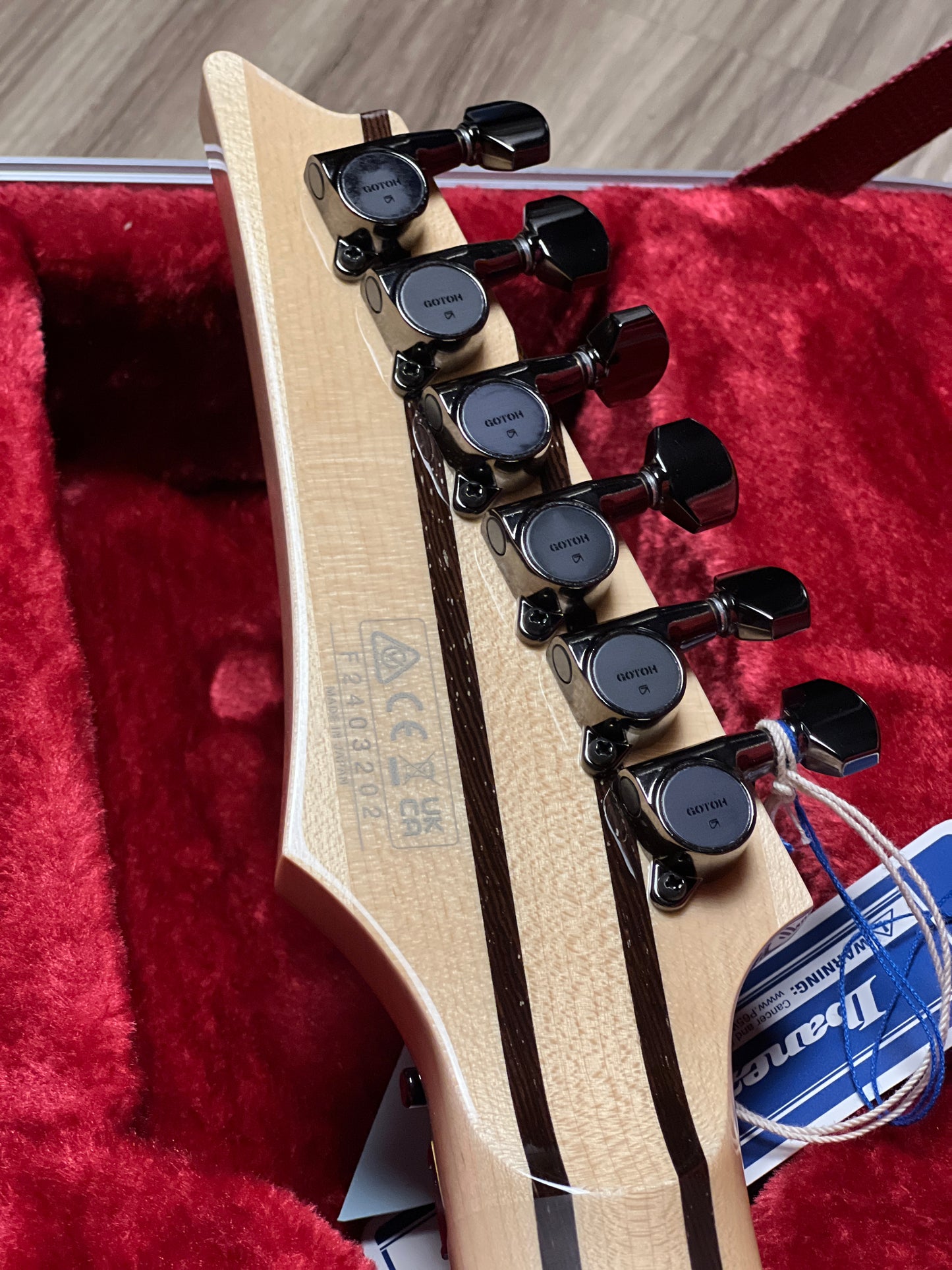 Ibanez Prestige RGDR4527ET-NTF w/Case Natural