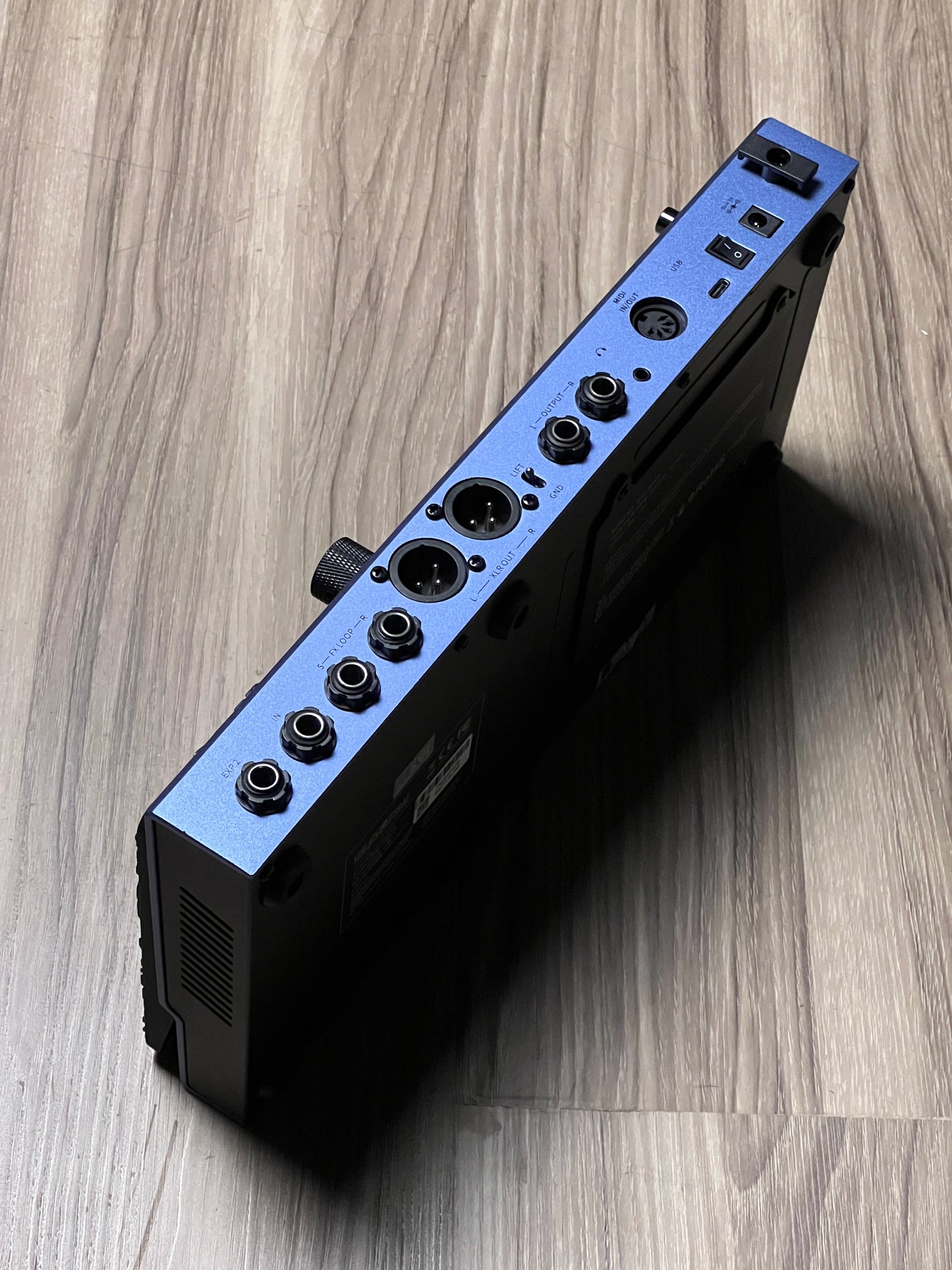 Mooer GE200 PROLi Amp Modeling & Multi Effects Processor with Built-In Rechargeable Battery