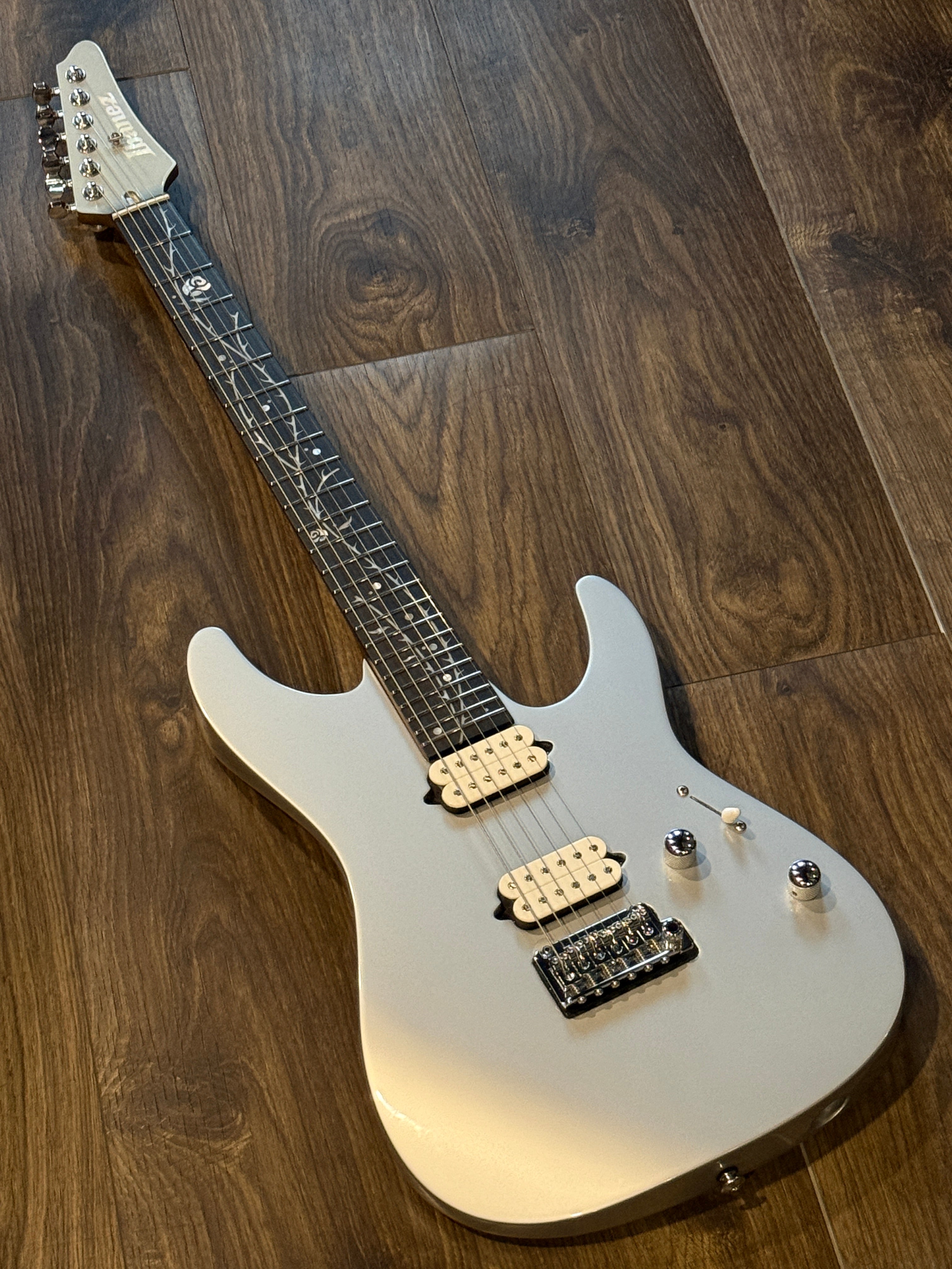 Ibanez TOD10 Tim Henson Signature Electric Guitar in Classic