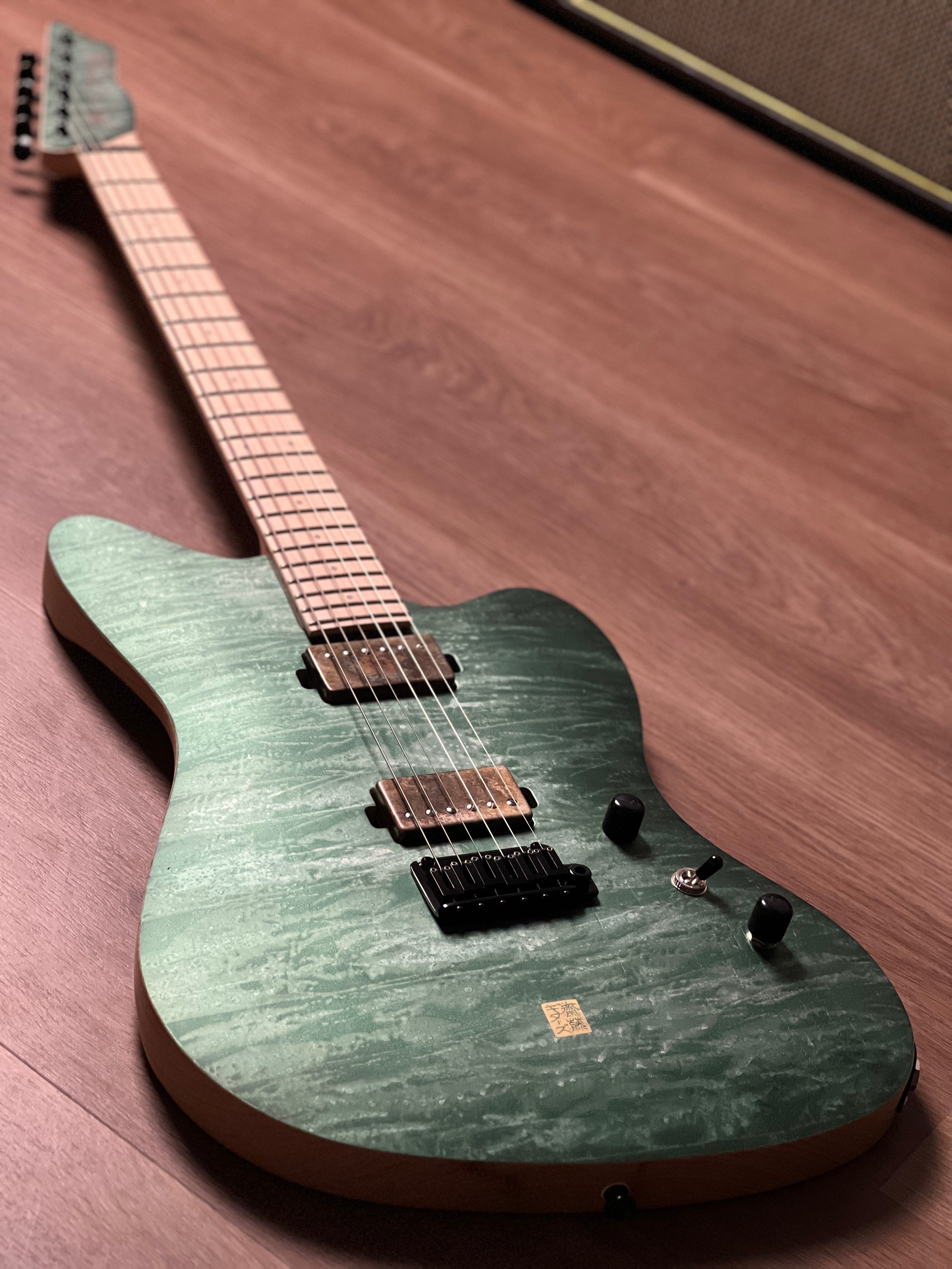 N6 gfc GOT6-200 Satin BK ASH エレキギター B05589B3-A10D-4C24-B7D1-