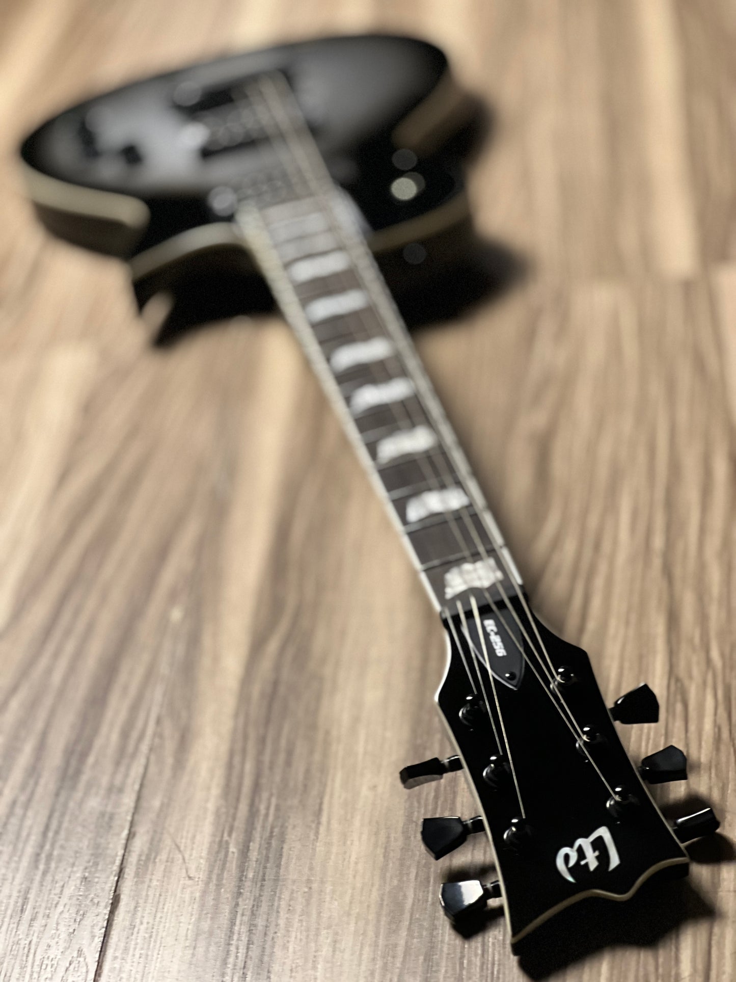 ESP LTD EC-256 in Silver Sunburst Teardrop