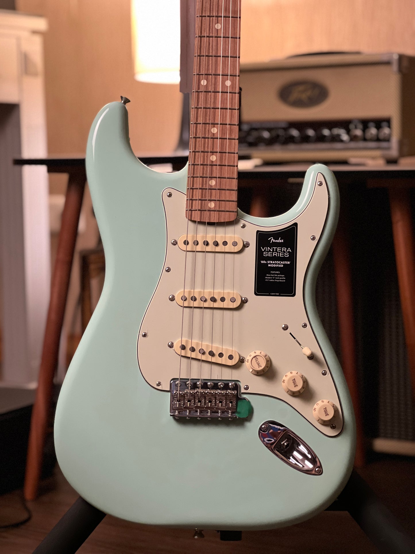 Fender Vintera 60s Stratocaster with Pau Ferro FB in Surf Green