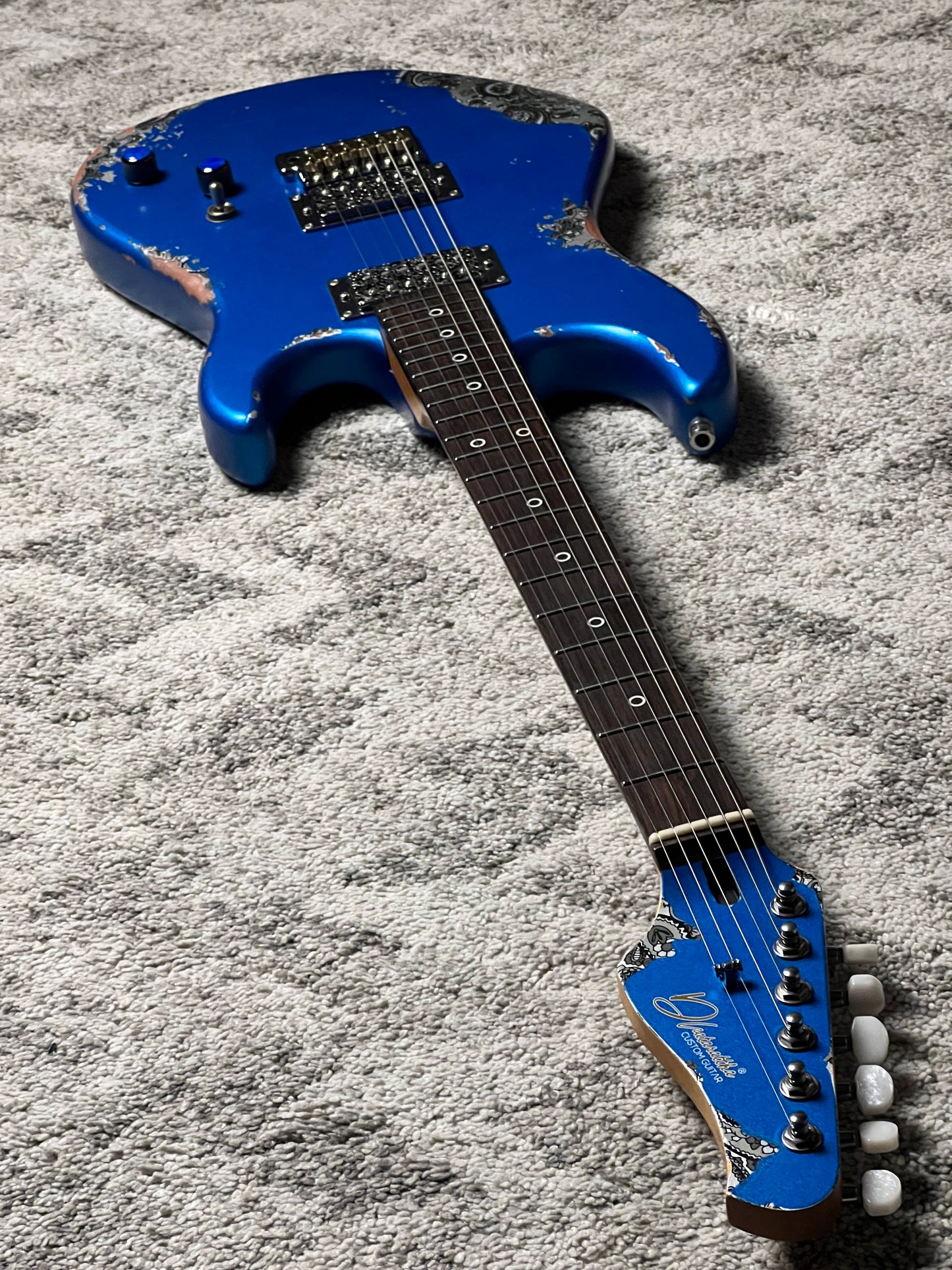 Dhatarattha Performance DST HH in Electric Blue Over Black Paisley with RW FB and Nitrocellulose Lacquer Relic