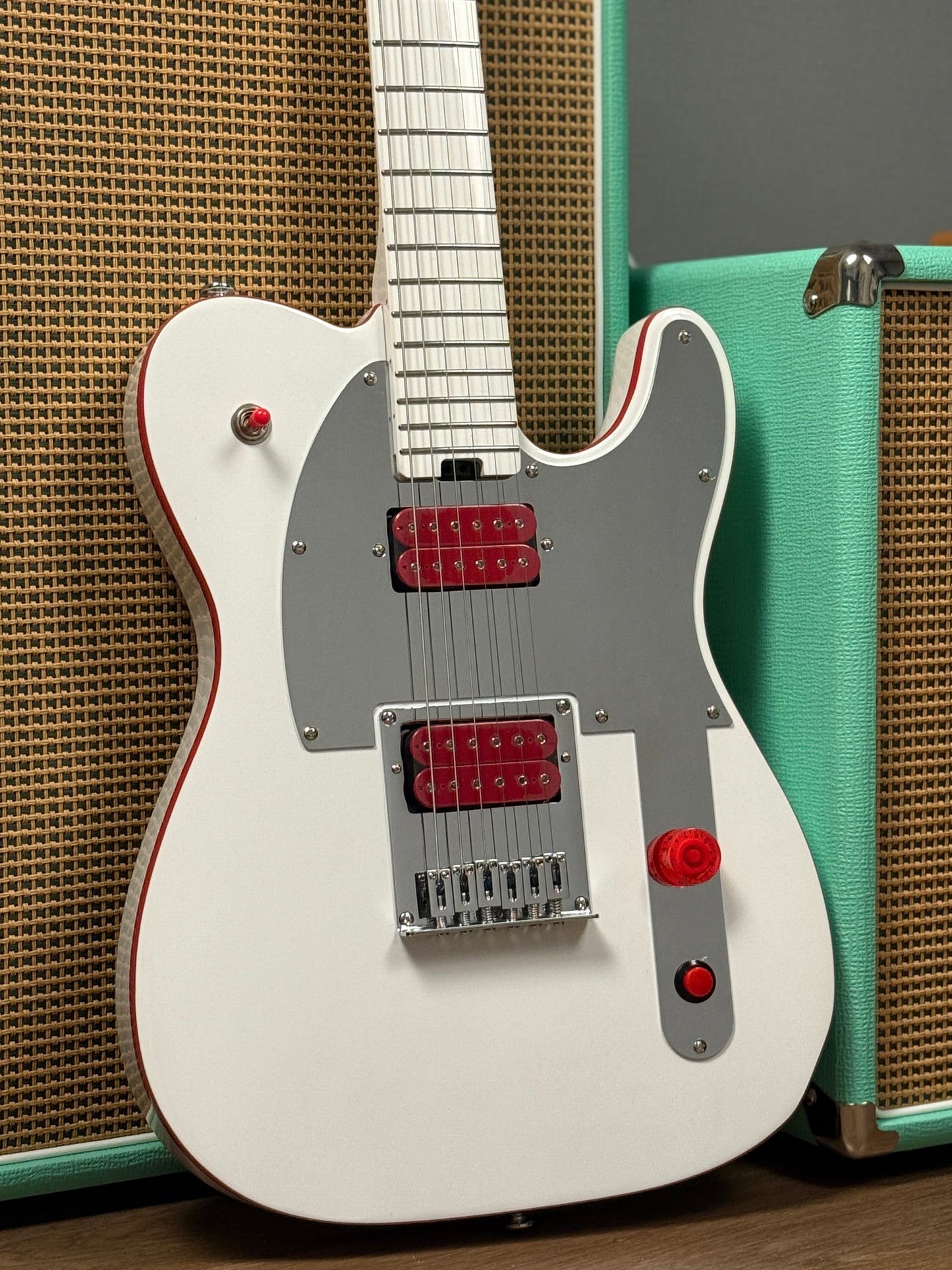 Soloking MT-1 Custom Lithography in Artic White