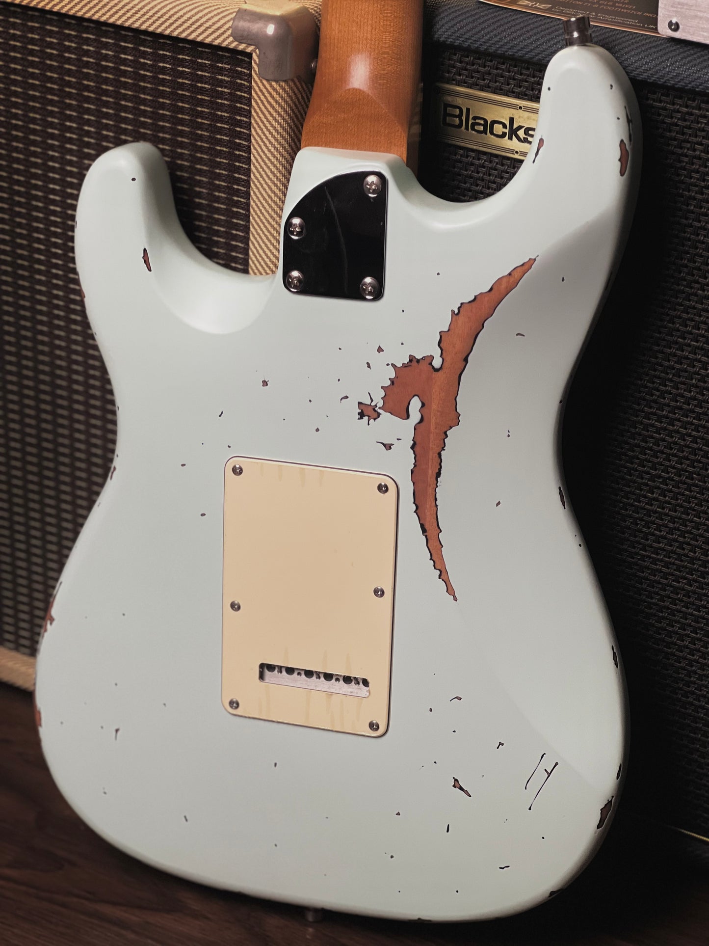 Dhatarattha Classic DST HSS in Sonic Blue over Sunburst with Rosewood FB and Nitrocellulose Lacquer Relic