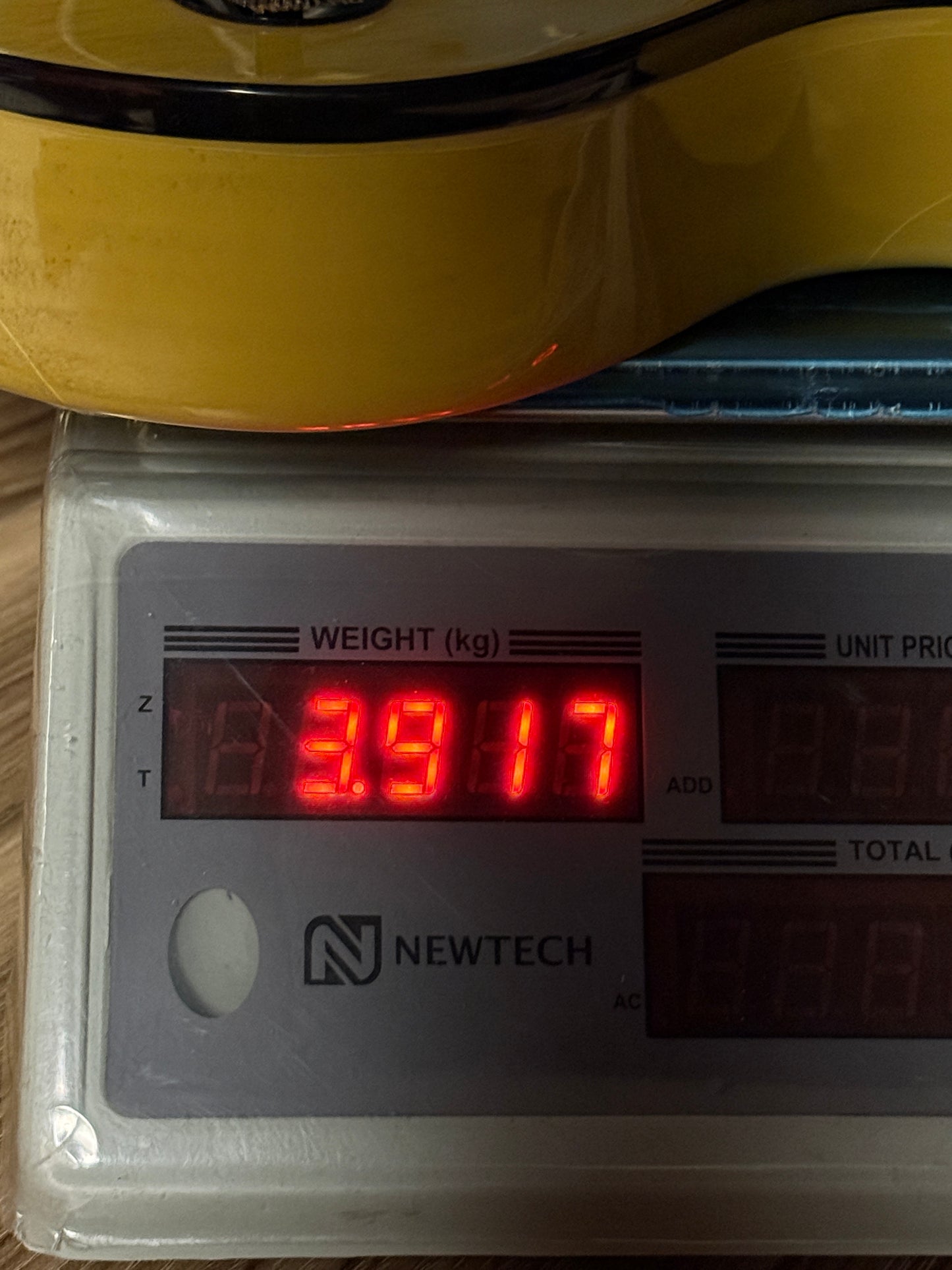 Gibson Les Paul Standard 50s Mahogany Top in TV Yellow with Case 230640081 (B STOCK)