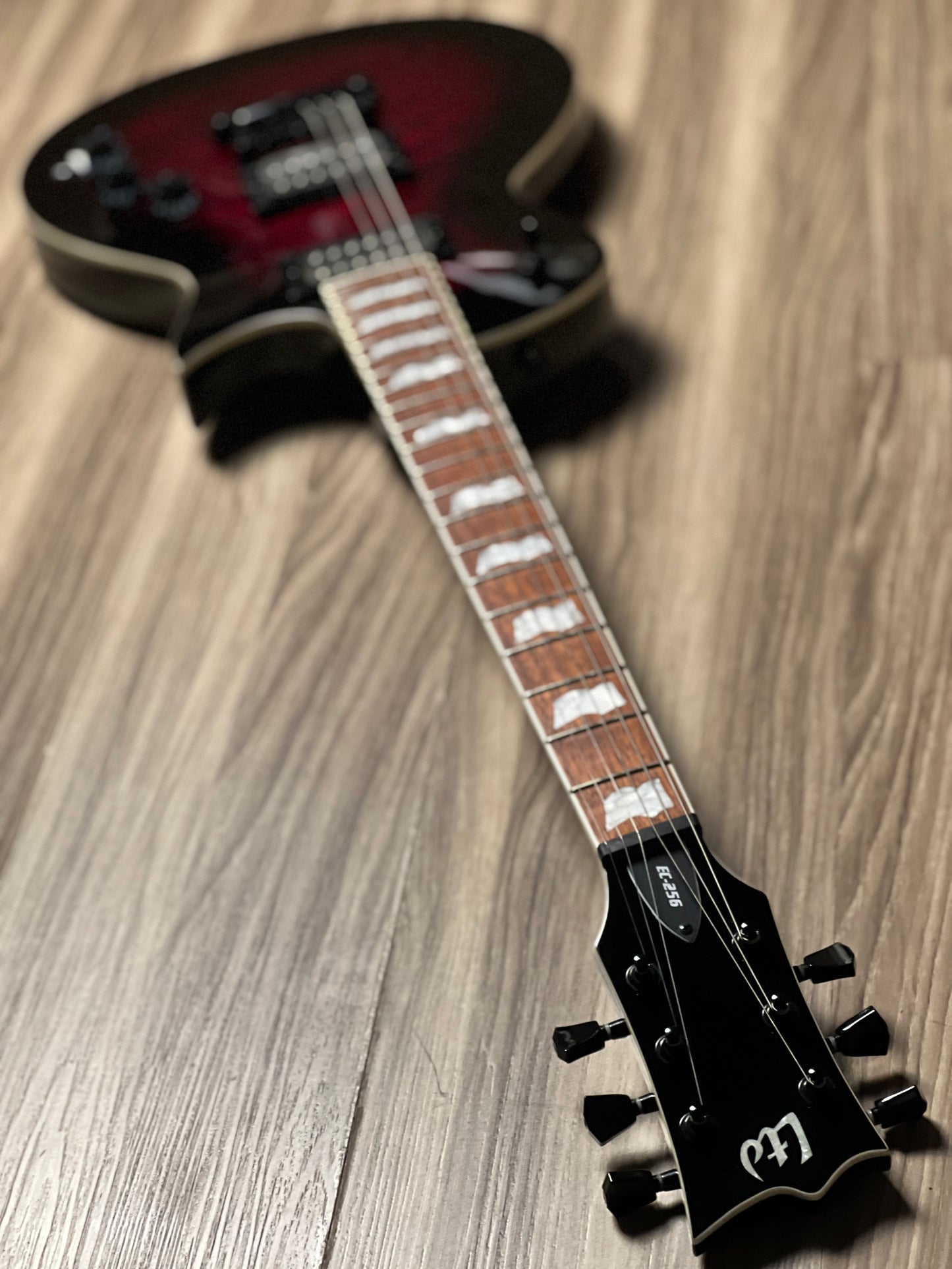 ESP LTD Eclipse EC-256QM in See Thru Black Cherry Sunburst IM23120208