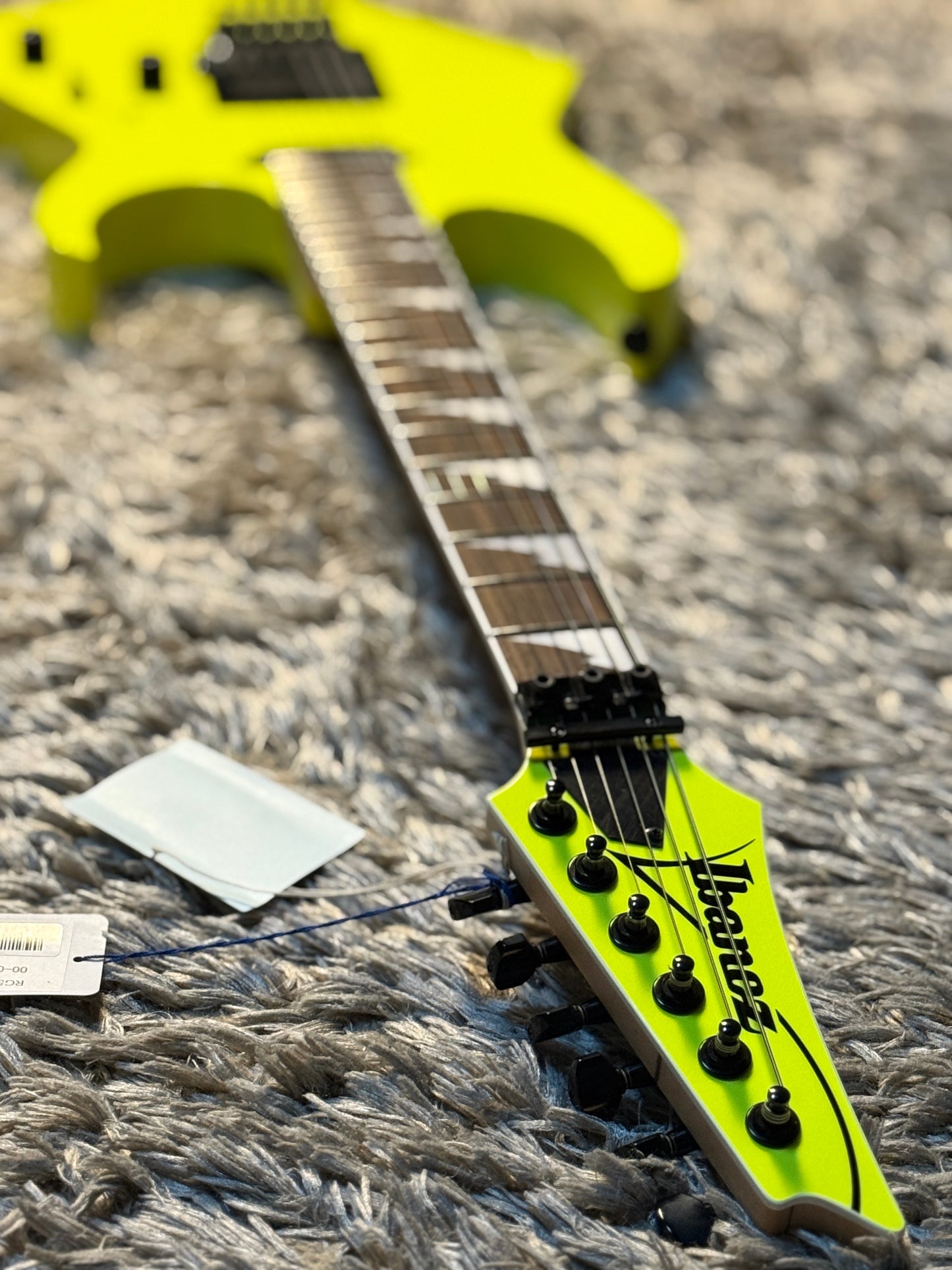 Ibanez RG565R Genesis Collection in Desert Sun Yellow