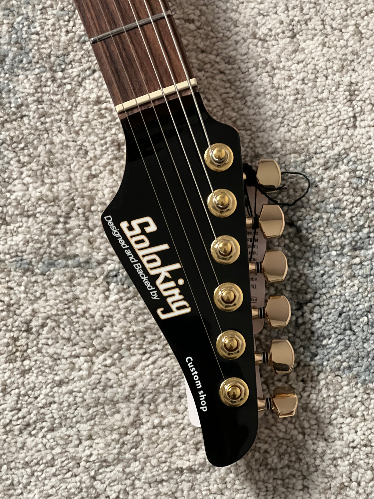 Soloking MS-1 Classic MKII in Black Beauty Anodized Gold Pickguard with Rosewood FB JESCAR