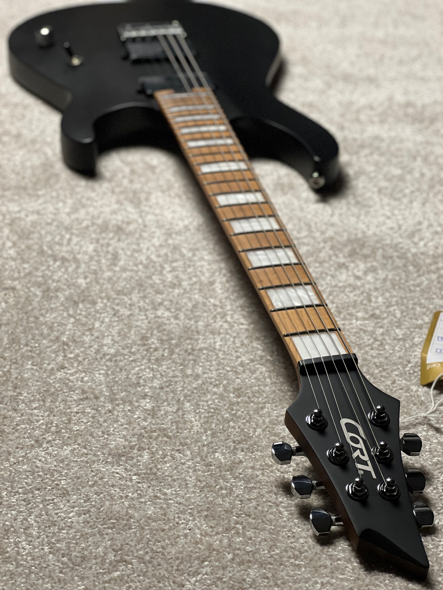 Cort KX600 Infinite in Black Satin