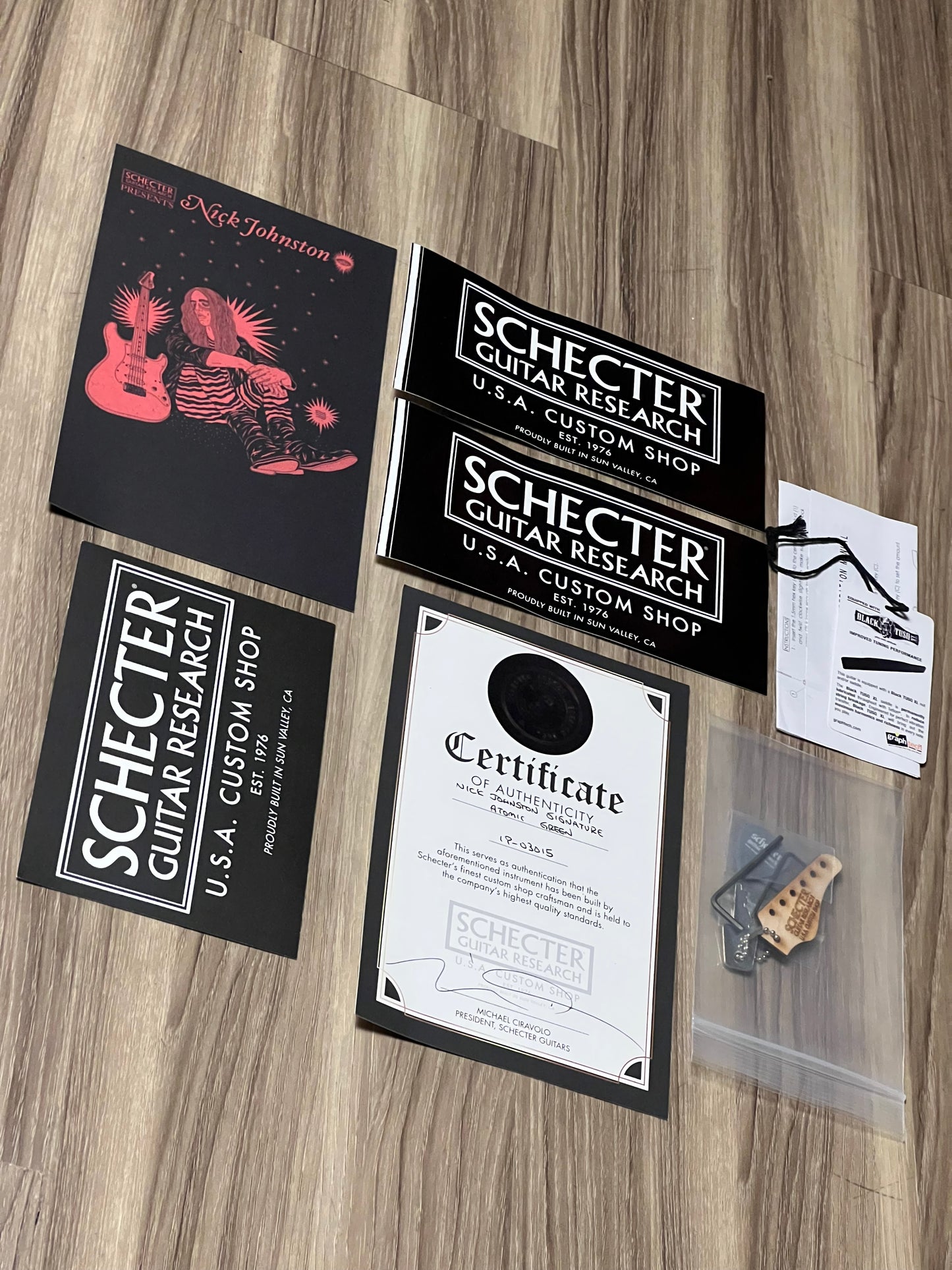 Schecter USA Signature Nick Johnston Signature - Atomic Green