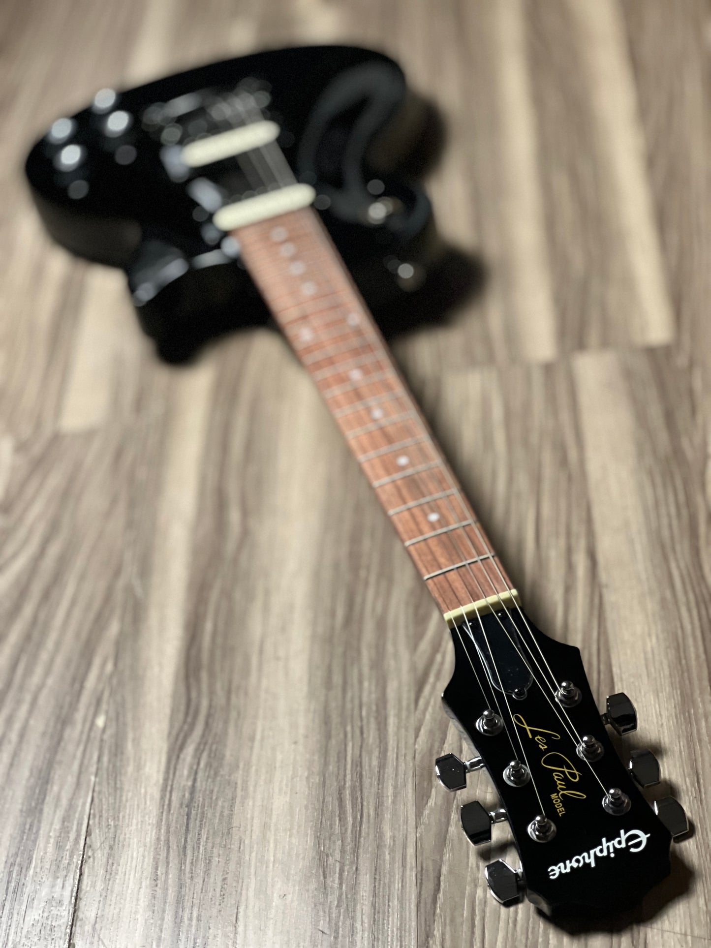 Epiphone Les Paul Studio E1 in Ebony