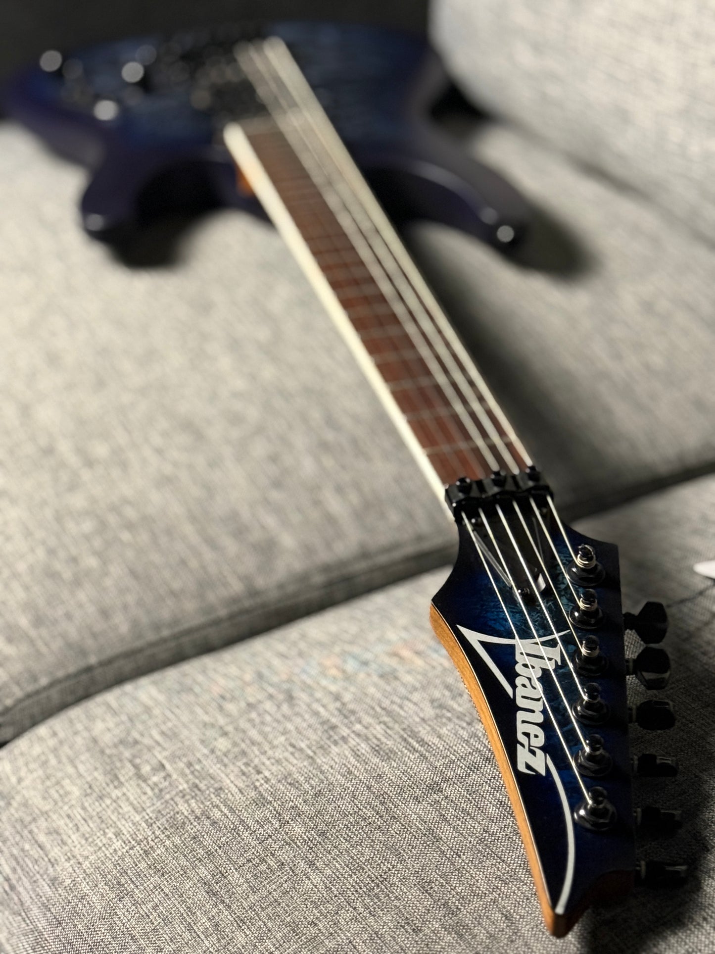 Ibanez S770-CZM in Cosmic Blue Frozen Matte 250302641 (USED)