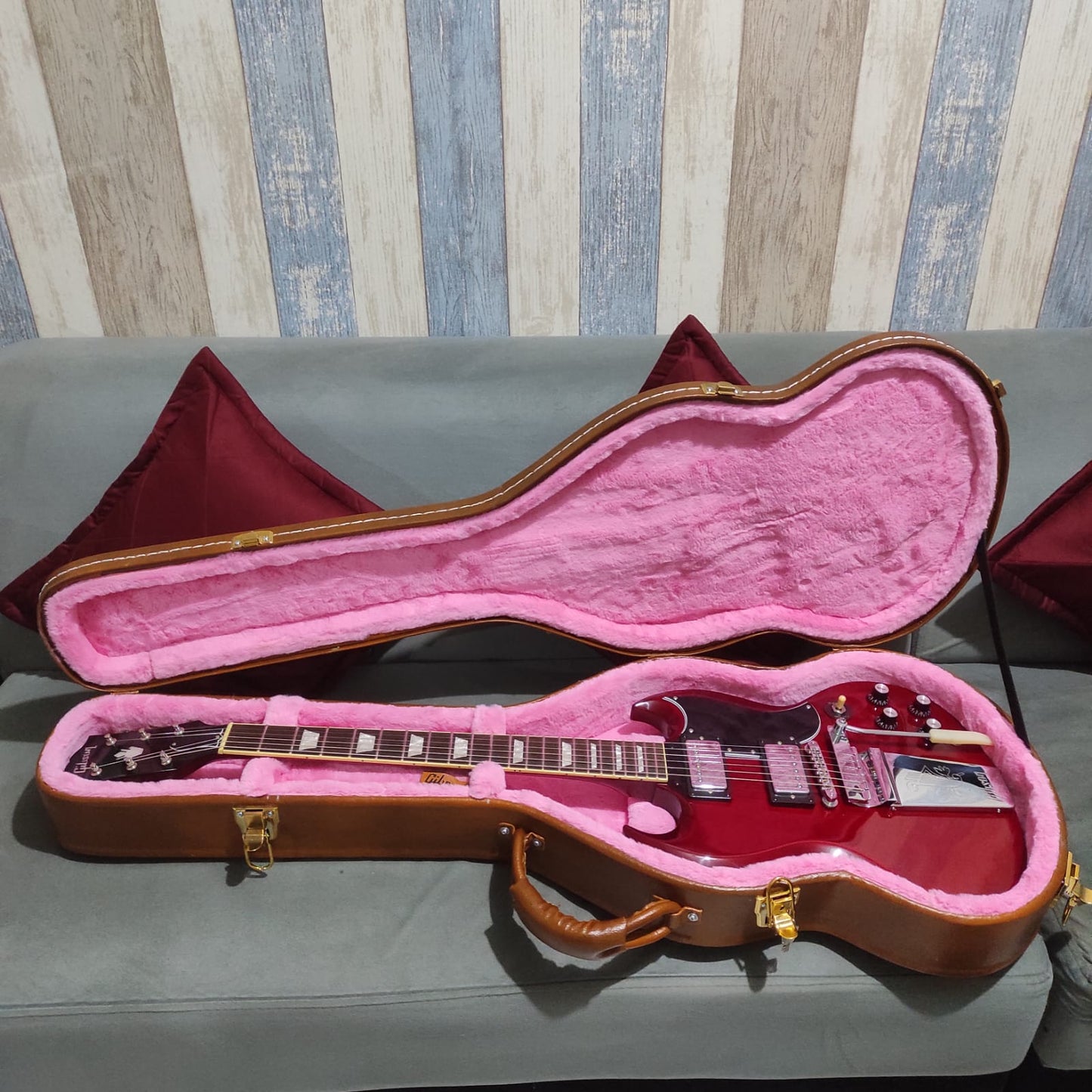 MOD Case Gibson SG Hardshell Case Replica in Brown