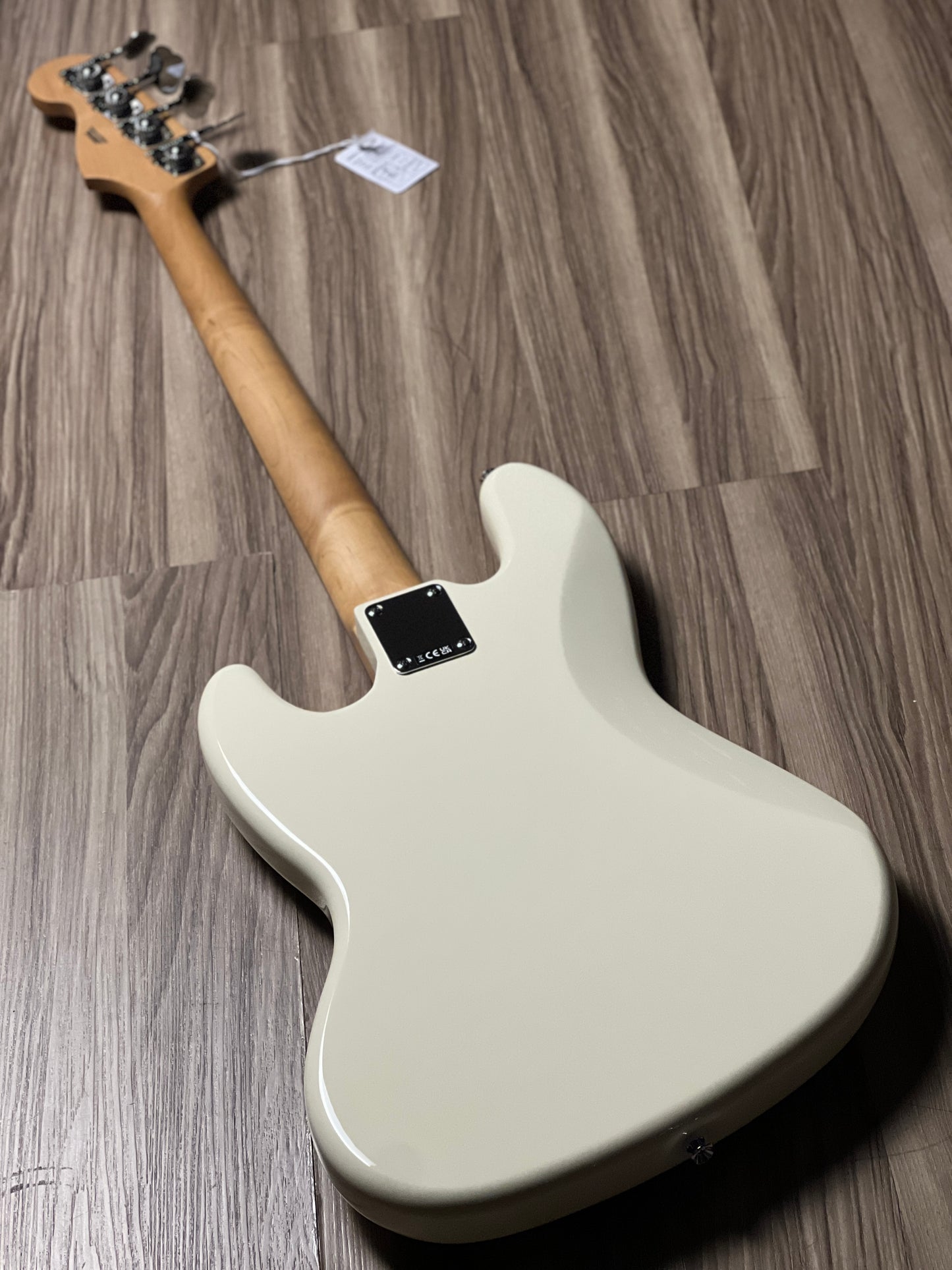 Fender Standard Jazz Bass with Laurel FB in Olympic White