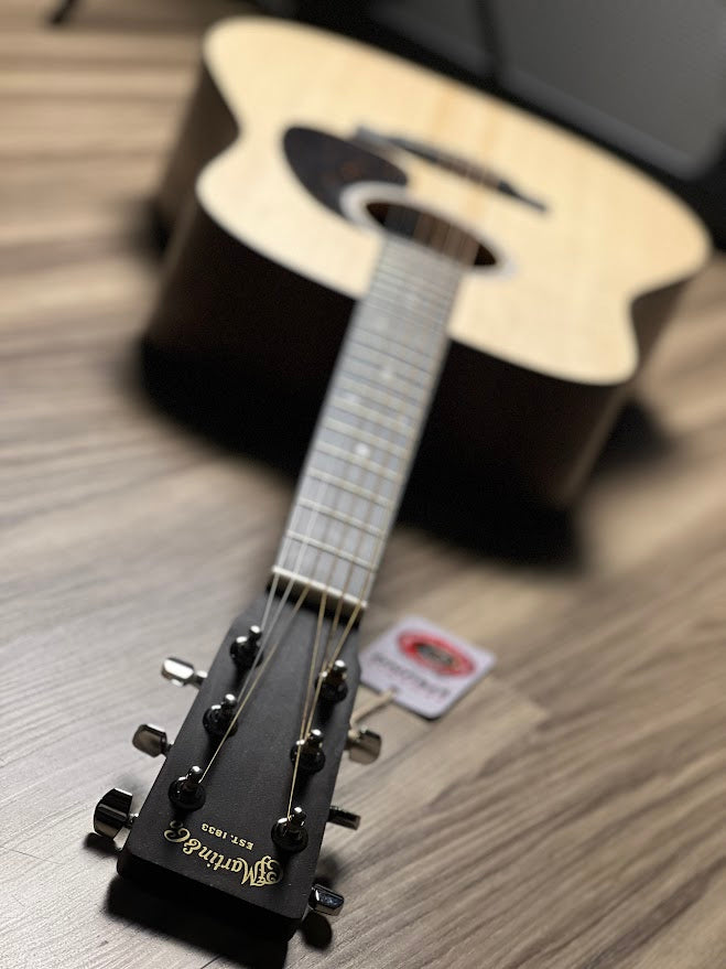 Martin Guitar D10E-02 Sitka