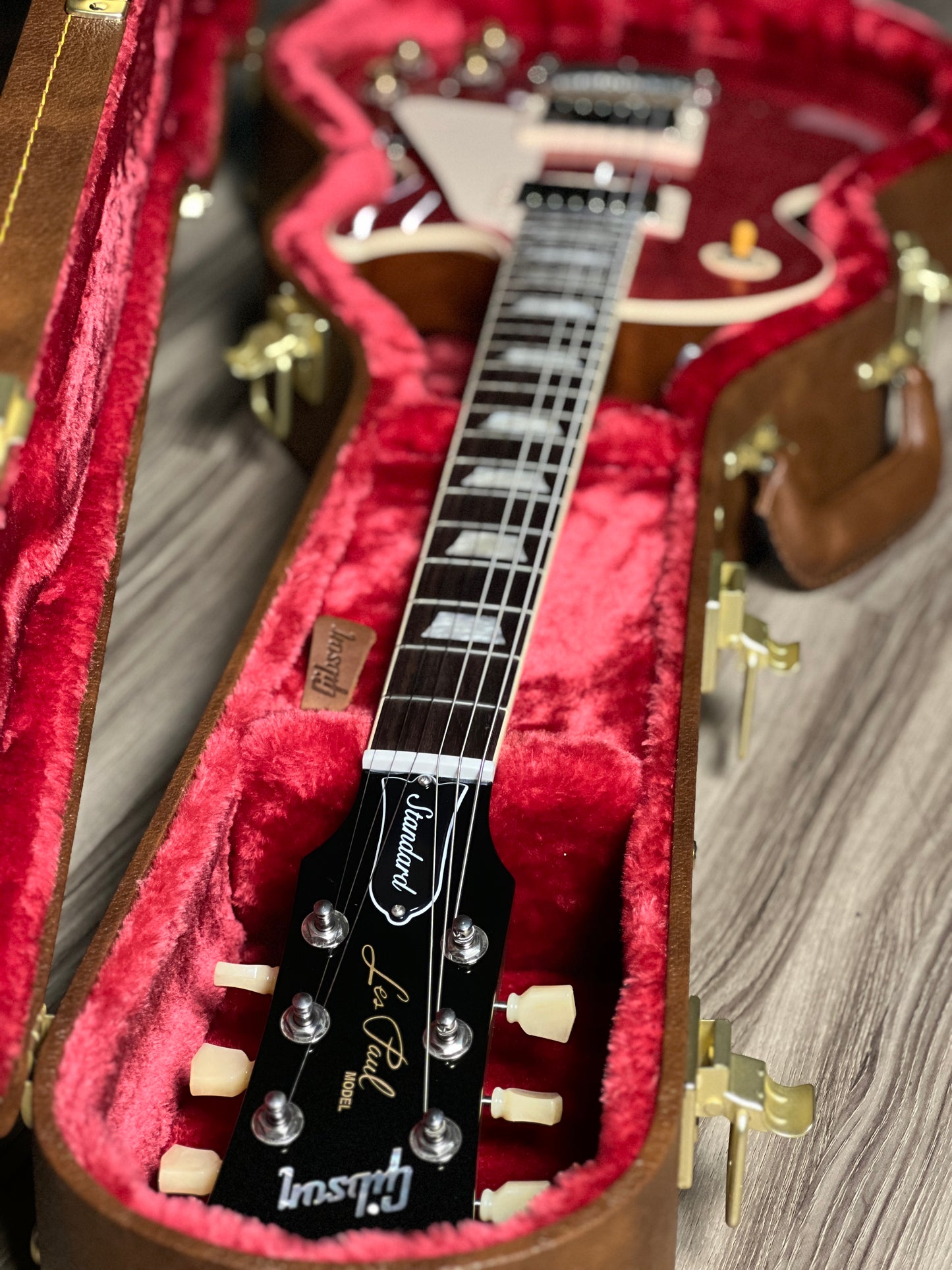 Gibson Les Paul Standard 50s (Trans Finish) In Trans Fuchsia w/Case 230730390