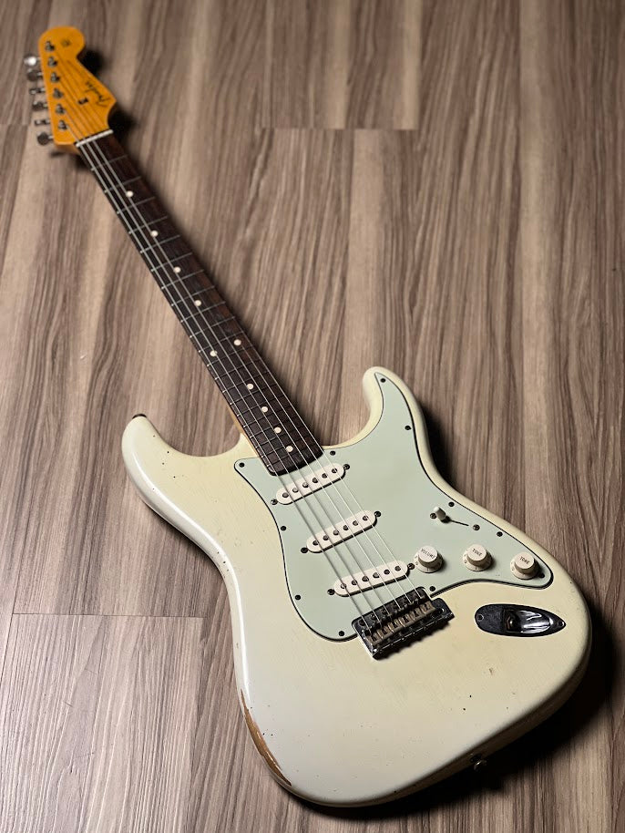 Fender Custom Shop 1961 Stratocaster Relic in Olympic White R71829