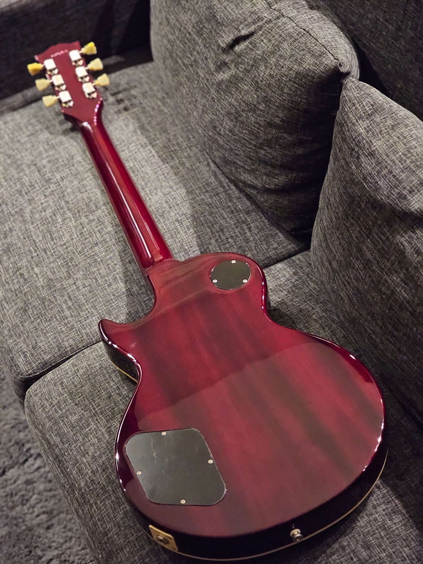 Tokai LS-136F ZB SR Love Rock Japan in Seethru Dark Red 1940788