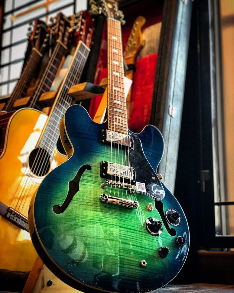 Epiphone ES-335 Pro Limited Edition in Aquamarine
