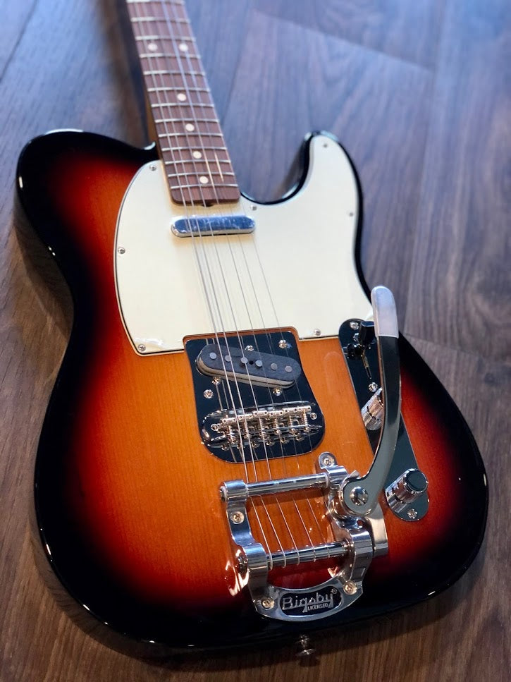 Fender Vintera `60s Telecaster with Bigsby in 3-Tone Sunburst