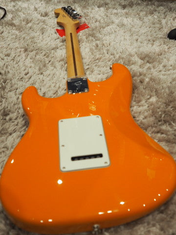 Fender Player Series Stratocaster HSS Pau Ferro Capri Orange