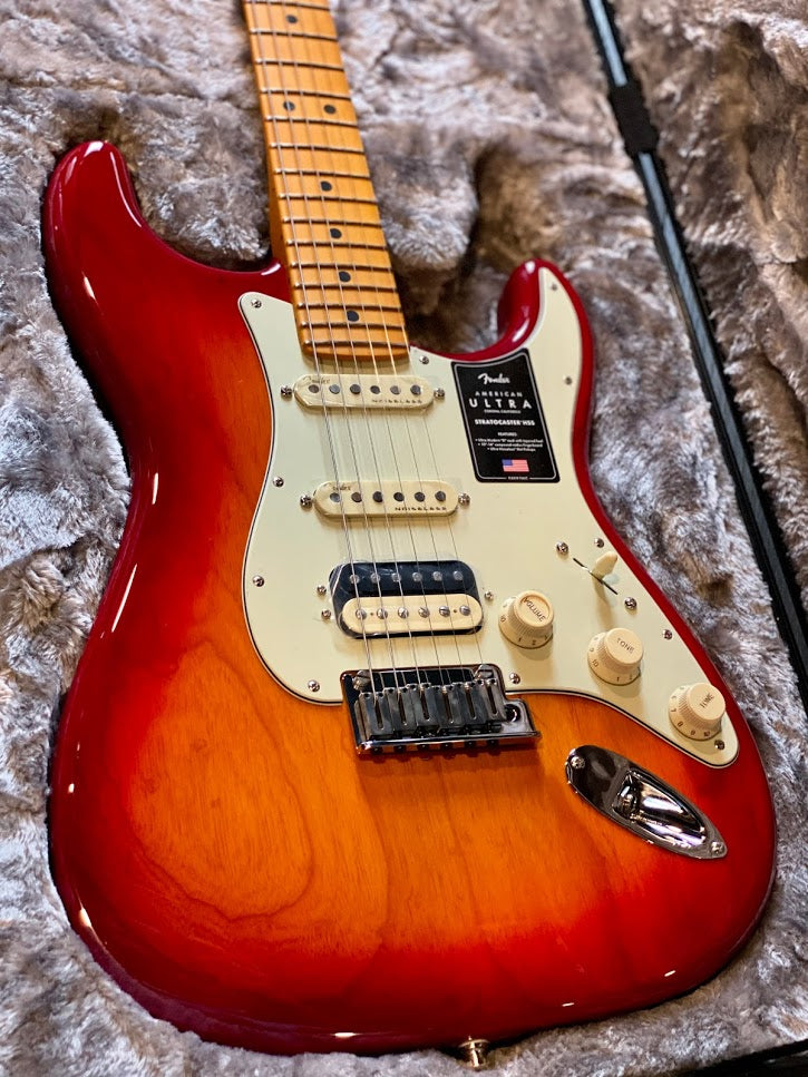 Fender American Ultra Stratocaster HSS - Plasma Red Burst with Maple FB