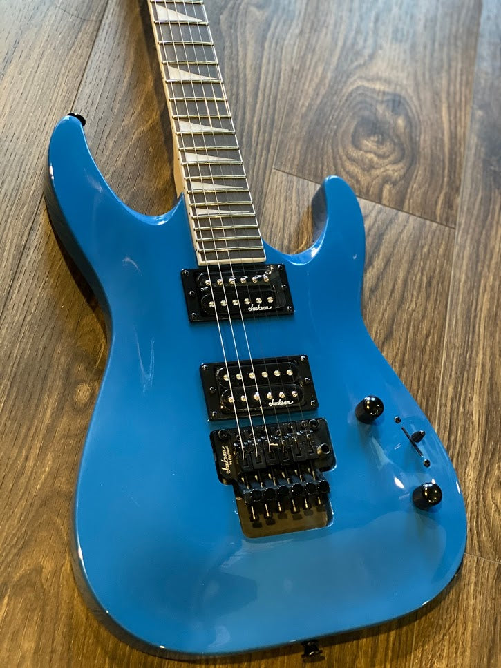 Jackson JS Series Dinky Archtop JS32 DKA with Amaranth FB in Bright Blue