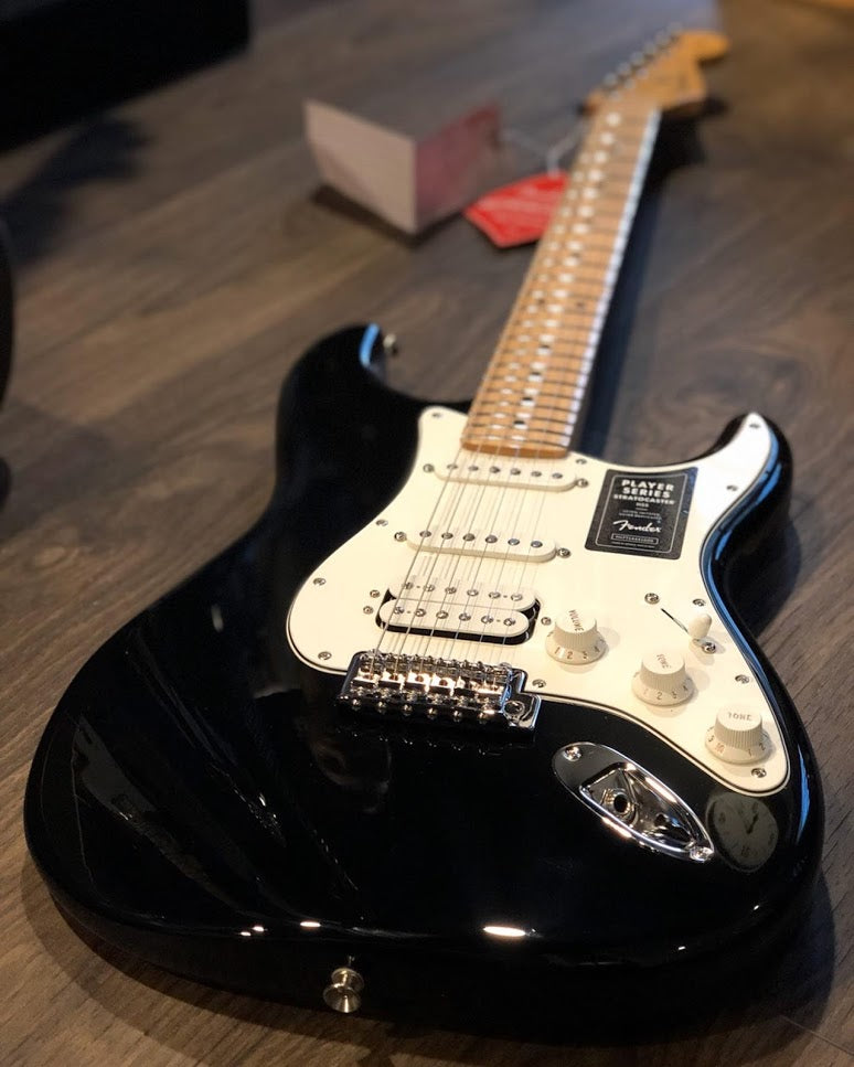 Fender Player Series Stratocaster HSS MN Black